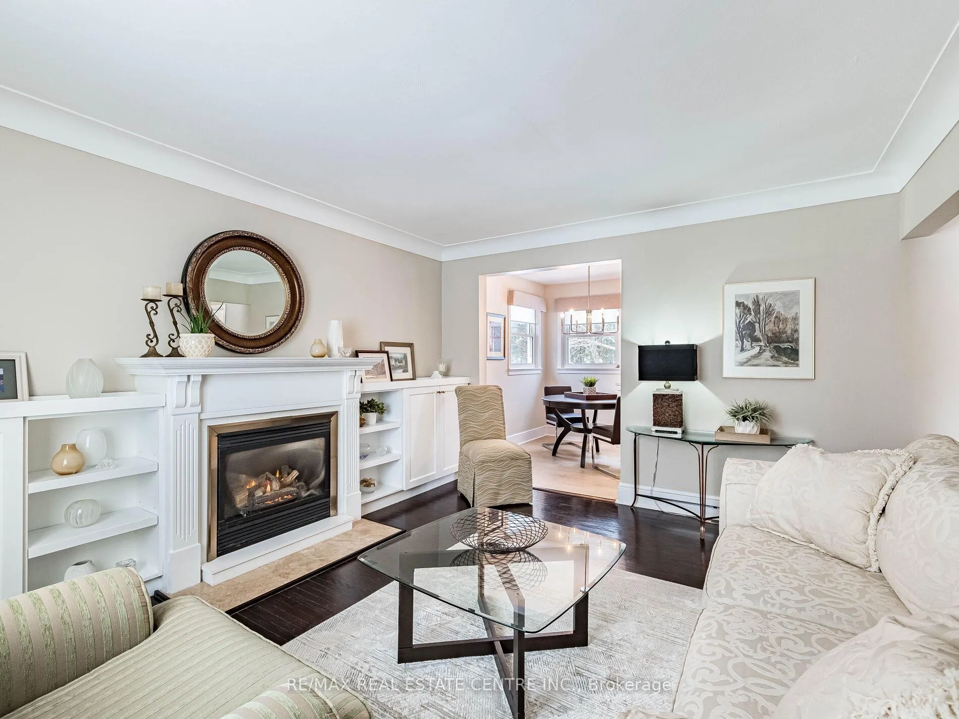 Photo 8 of 20 Hillier Crescent, Brantford — HOMEH