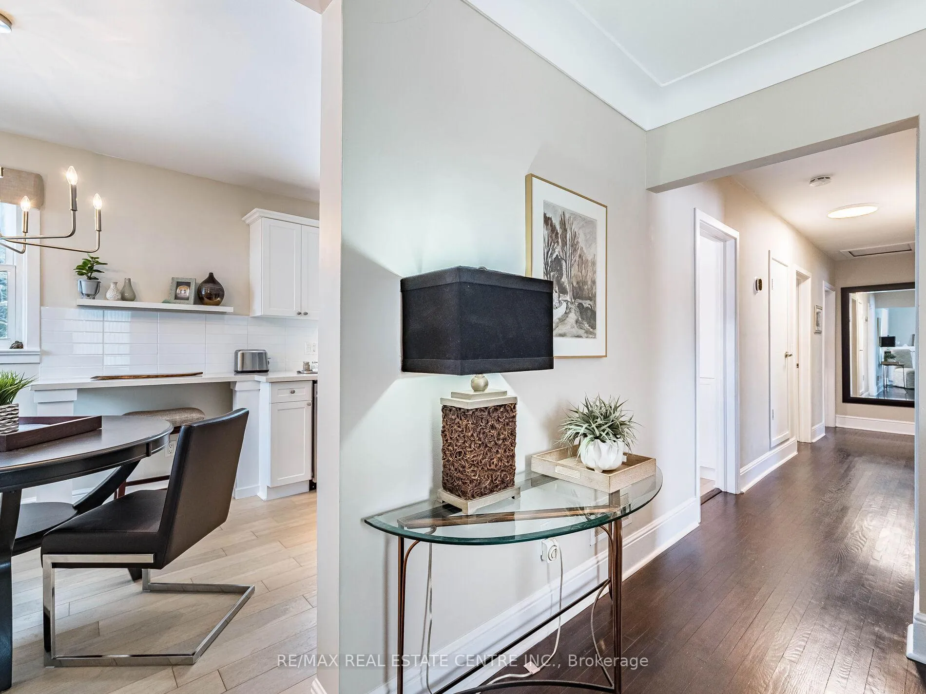 Photo 16 of 20 Hillier Crescent, Brantford — HOMEH