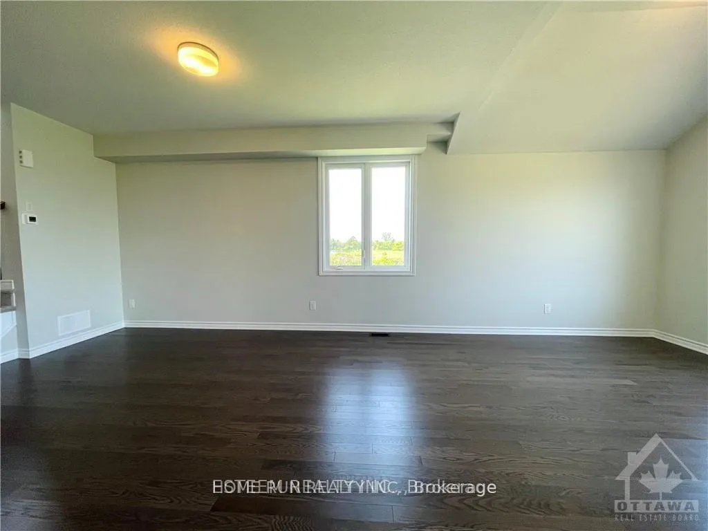 Photo 10 of 634 Flagstaff Drive, Ottawa, Barrhaven - Half Moon Bay — HOMEH