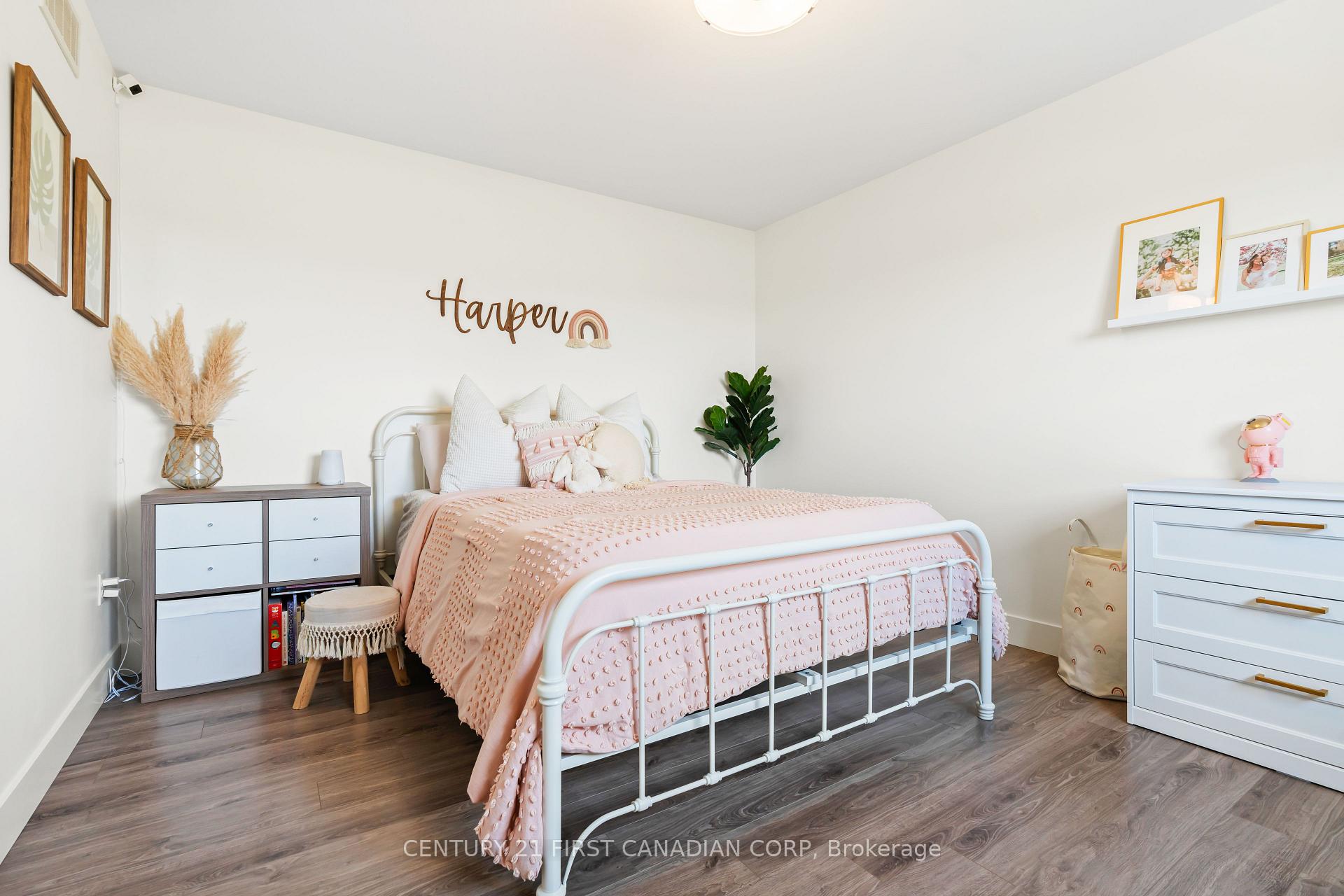 Photo 37 of 116 Coyne Lane, Lucan Biddulph, Lucan — HOMEH