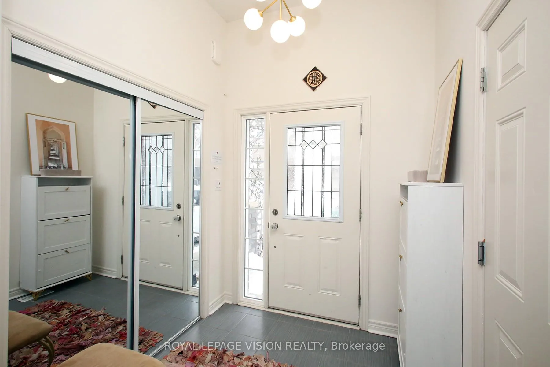 Photo 2 of 25 Jevons Drive, Ajax, South East — HOMEH