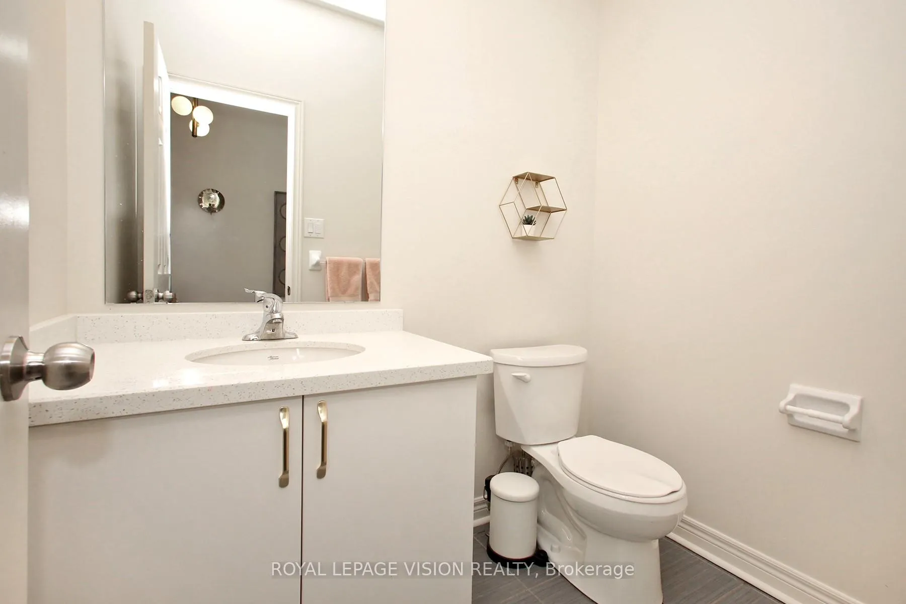 Photo 22 of 25 Jevons Drive, Ajax, South East — HOMEH