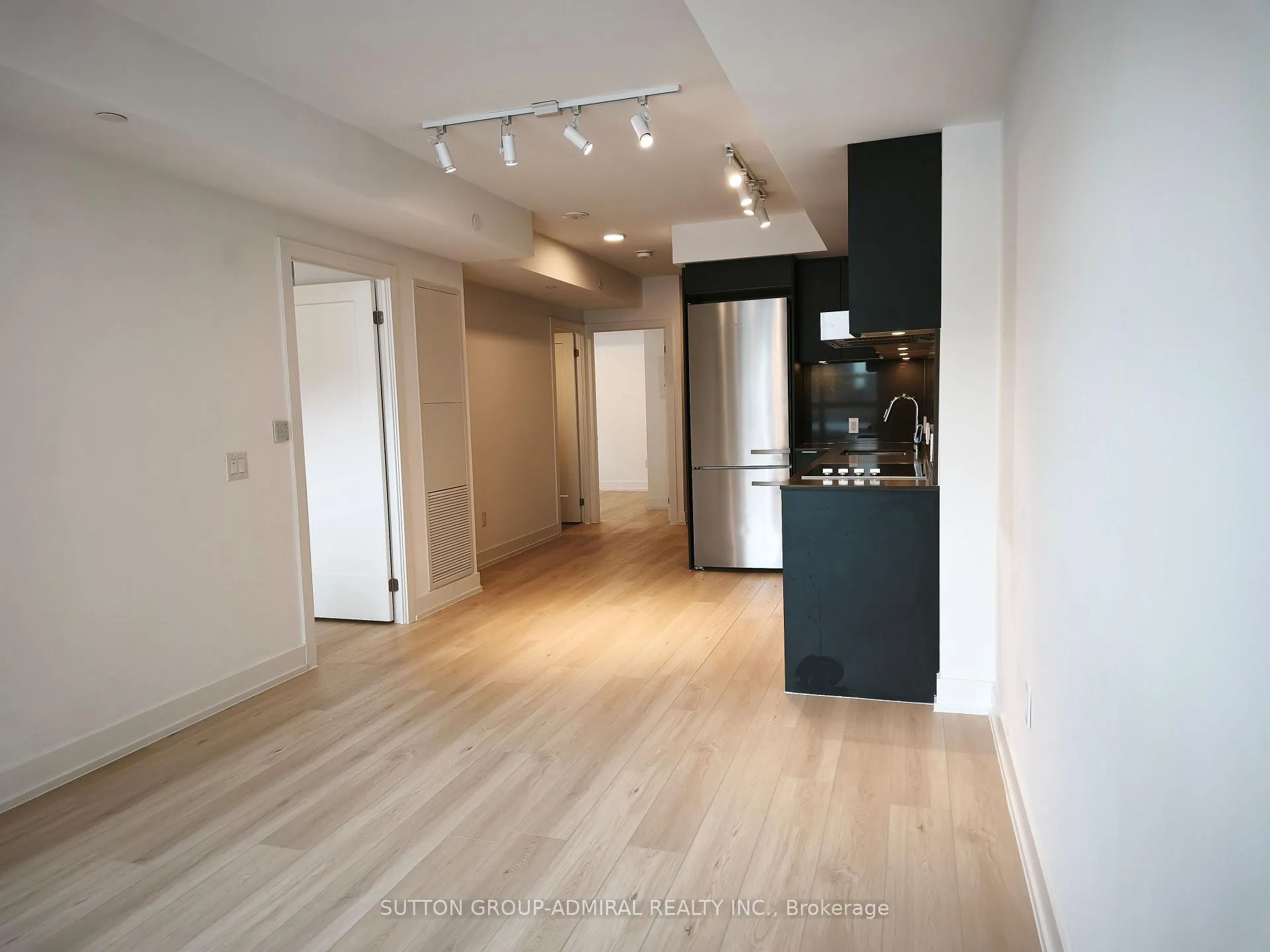 Photo 13 of Unit 523, 8 Cedarland Drive, Markham, Unionville — HOMEH