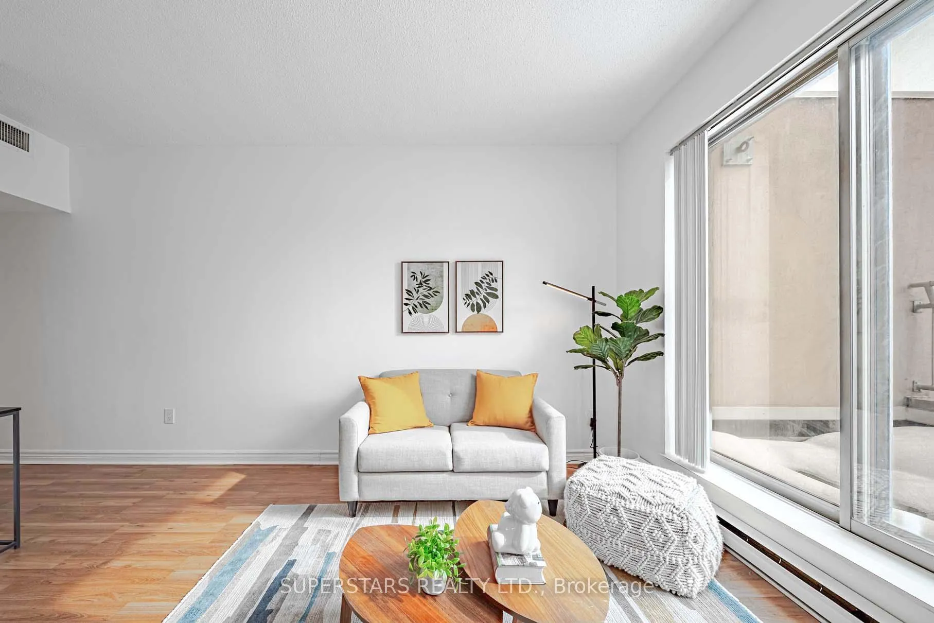 Photo 3 of Unit PH16, 65 Scadding Avenue, Toronto, Waterfront Communities — HOMEH