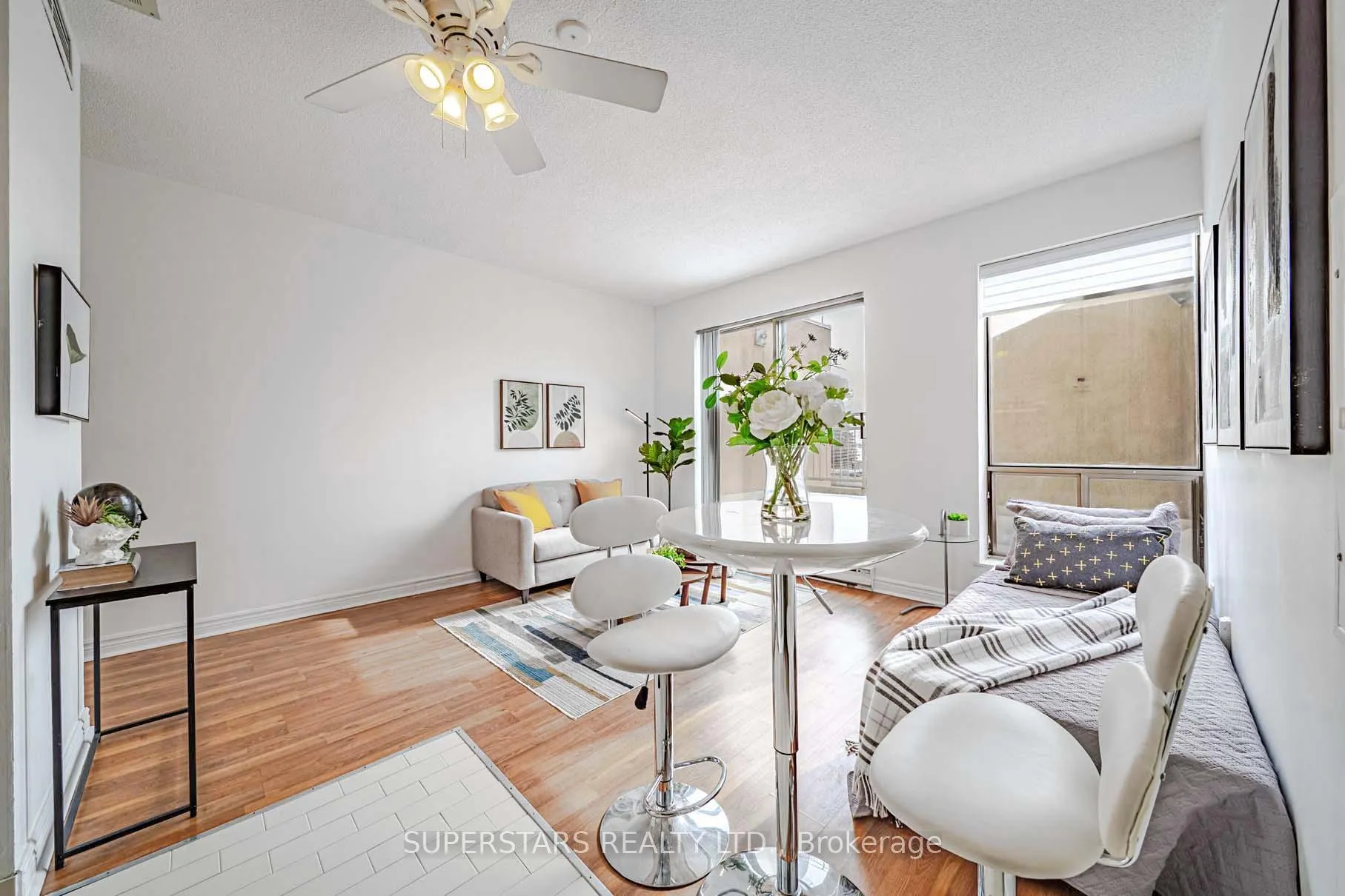 Photo 8 of Unit PH16, 65 Scadding Avenue, Toronto, Waterfront Communities — HOMEH