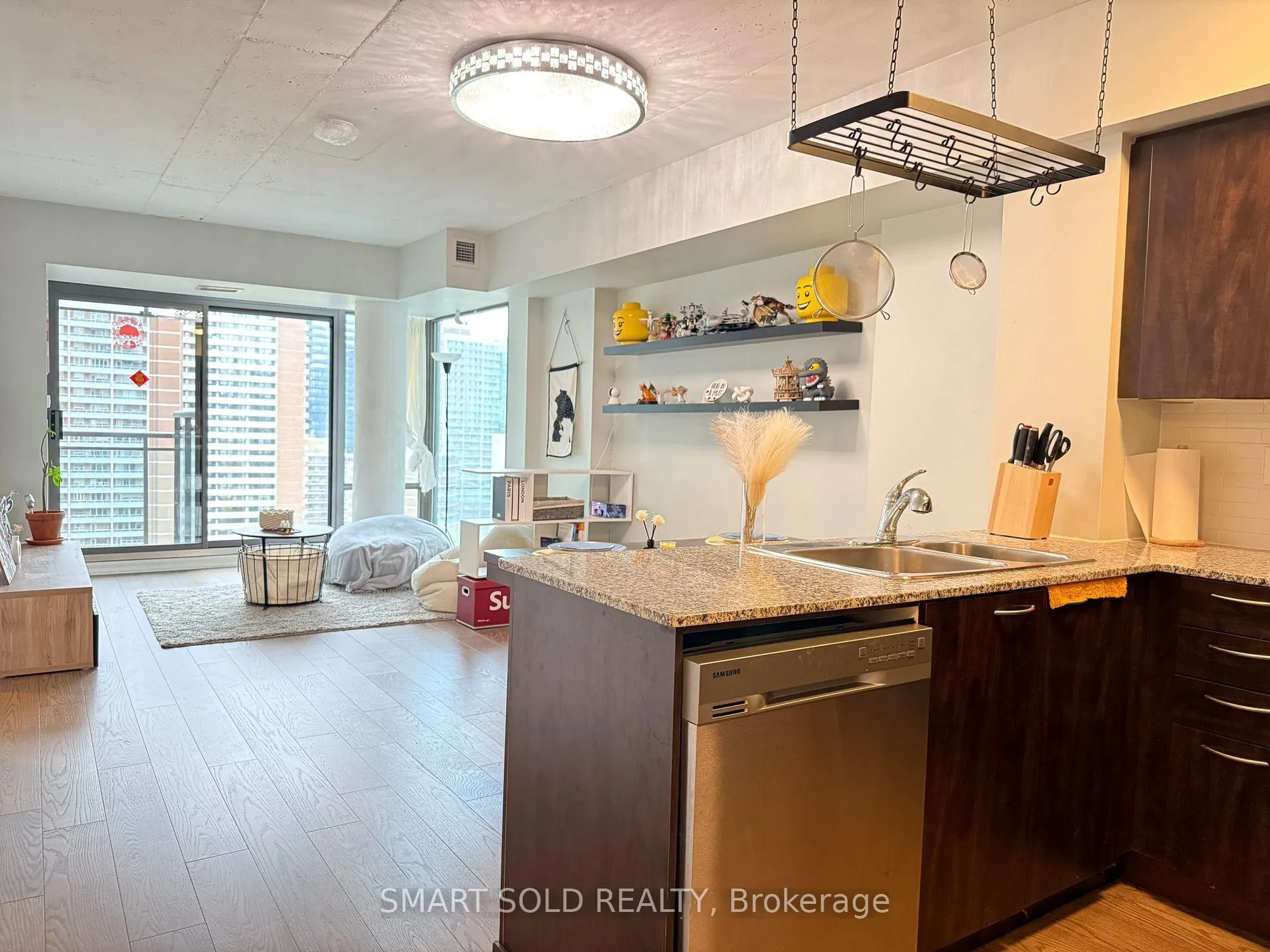 Photo 4 of Unit 1608, 22 Wellesley Street E, Toronto, Church-Yonge Corridor — HOMEH