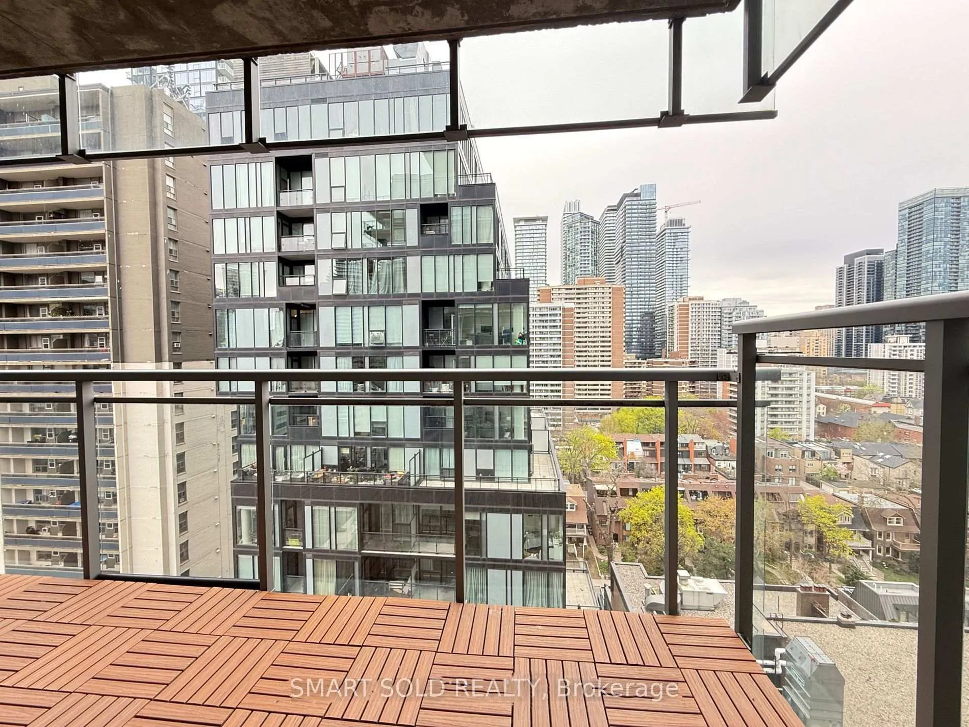 Photo 7 of Unit 1608, 22 Wellesley Street E, Toronto, Church-Yonge Corridor — HOMEH