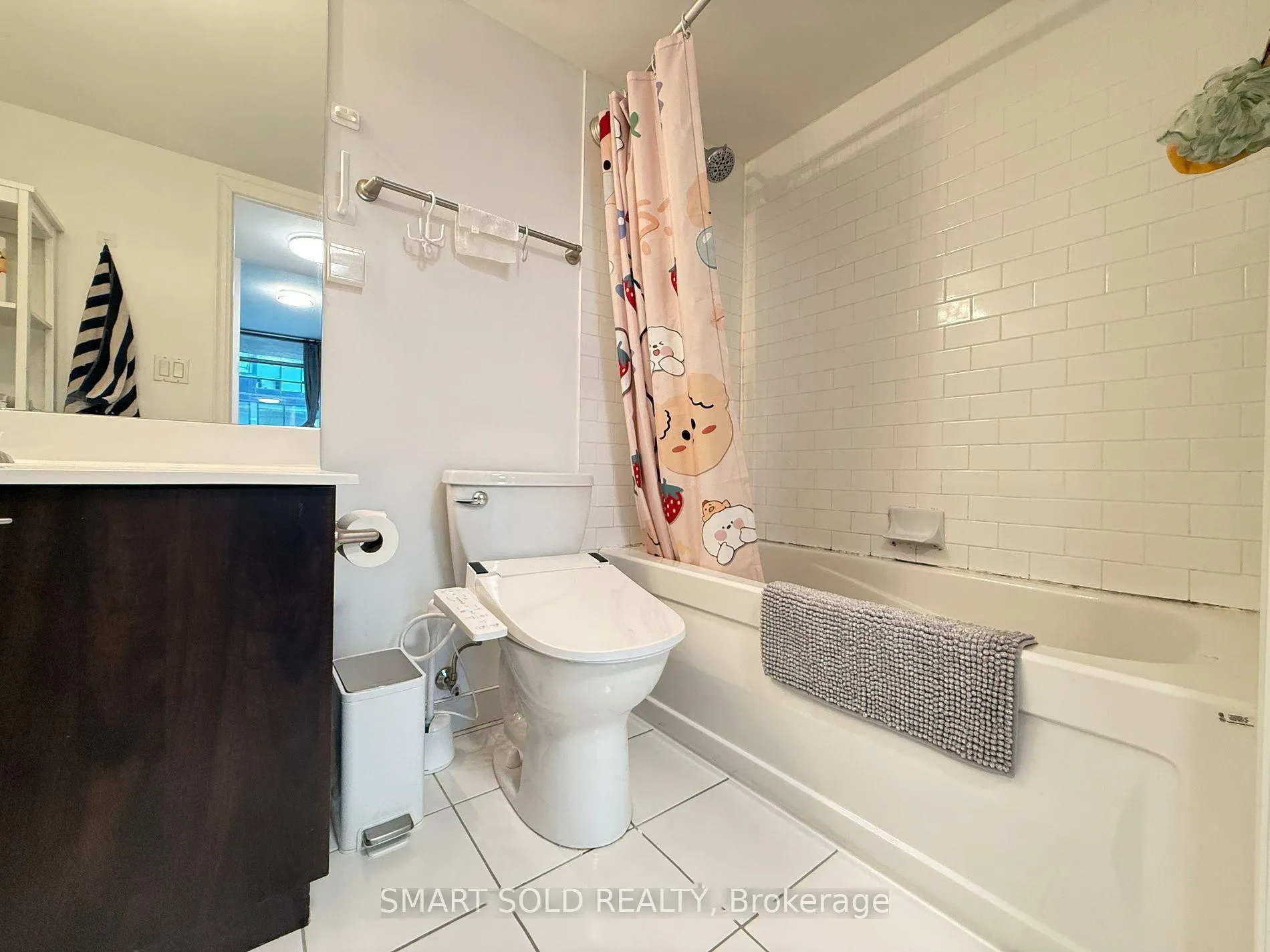 Photo 11 of Unit 1608, 22 Wellesley Street E, Toronto, Church-Yonge Corridor — HOMEH