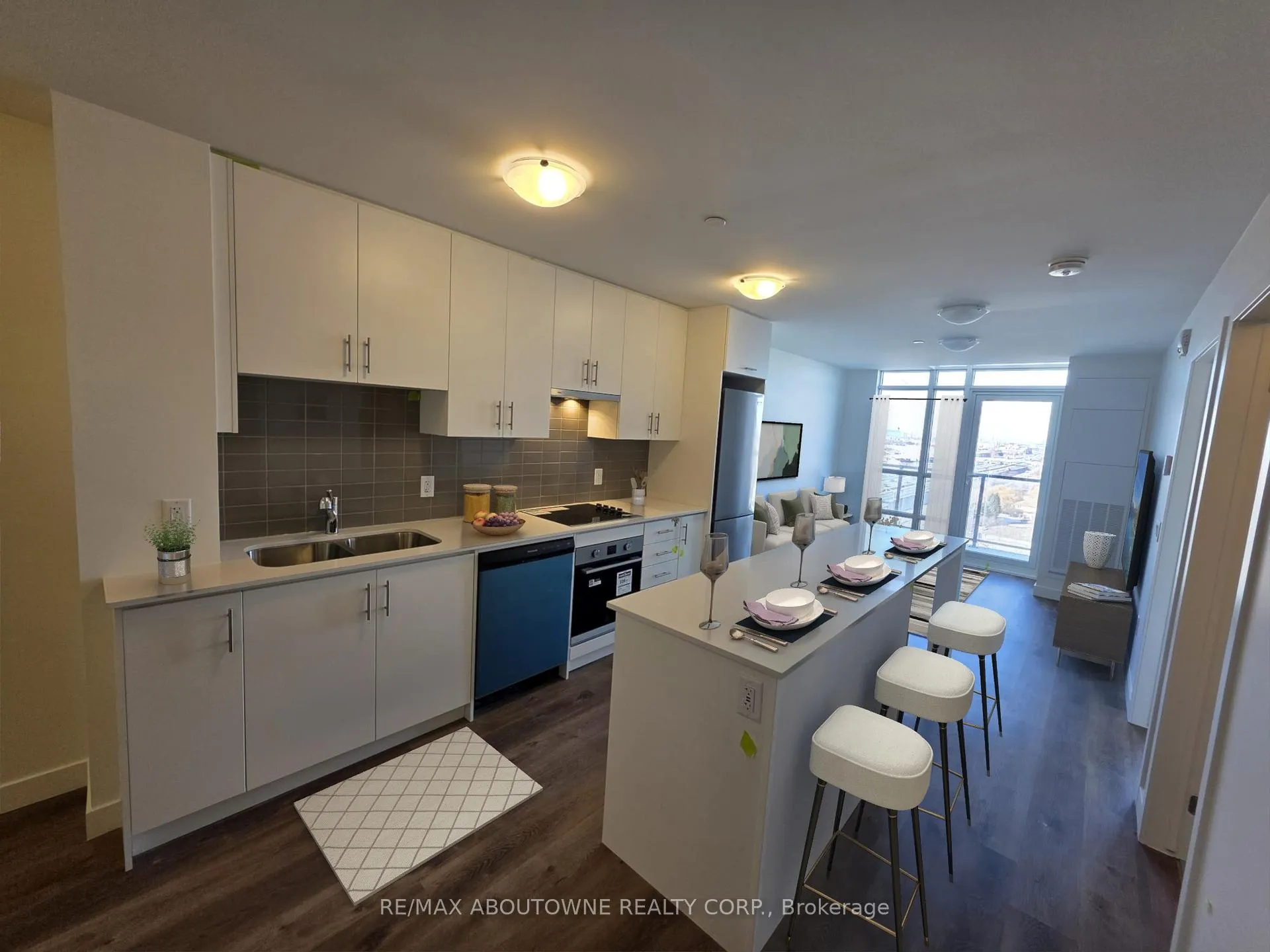 Photo 5 of Unit 1101, 461 Green Road, Hamilton, Lakeshore — HOMEH