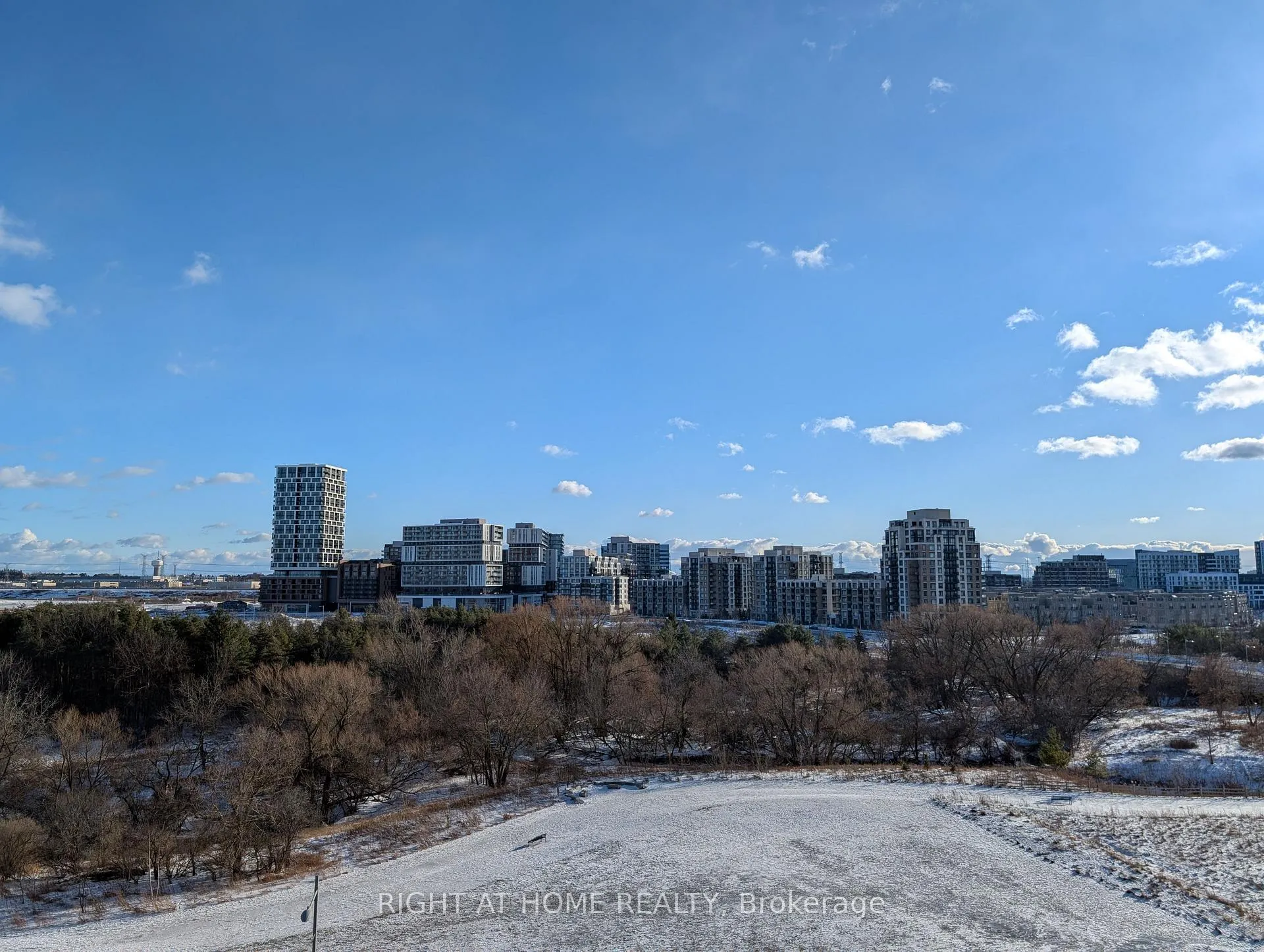 Photo 1 of Unit 812, 15 Water Walk Drive, Markham, Unionville — HOMEH