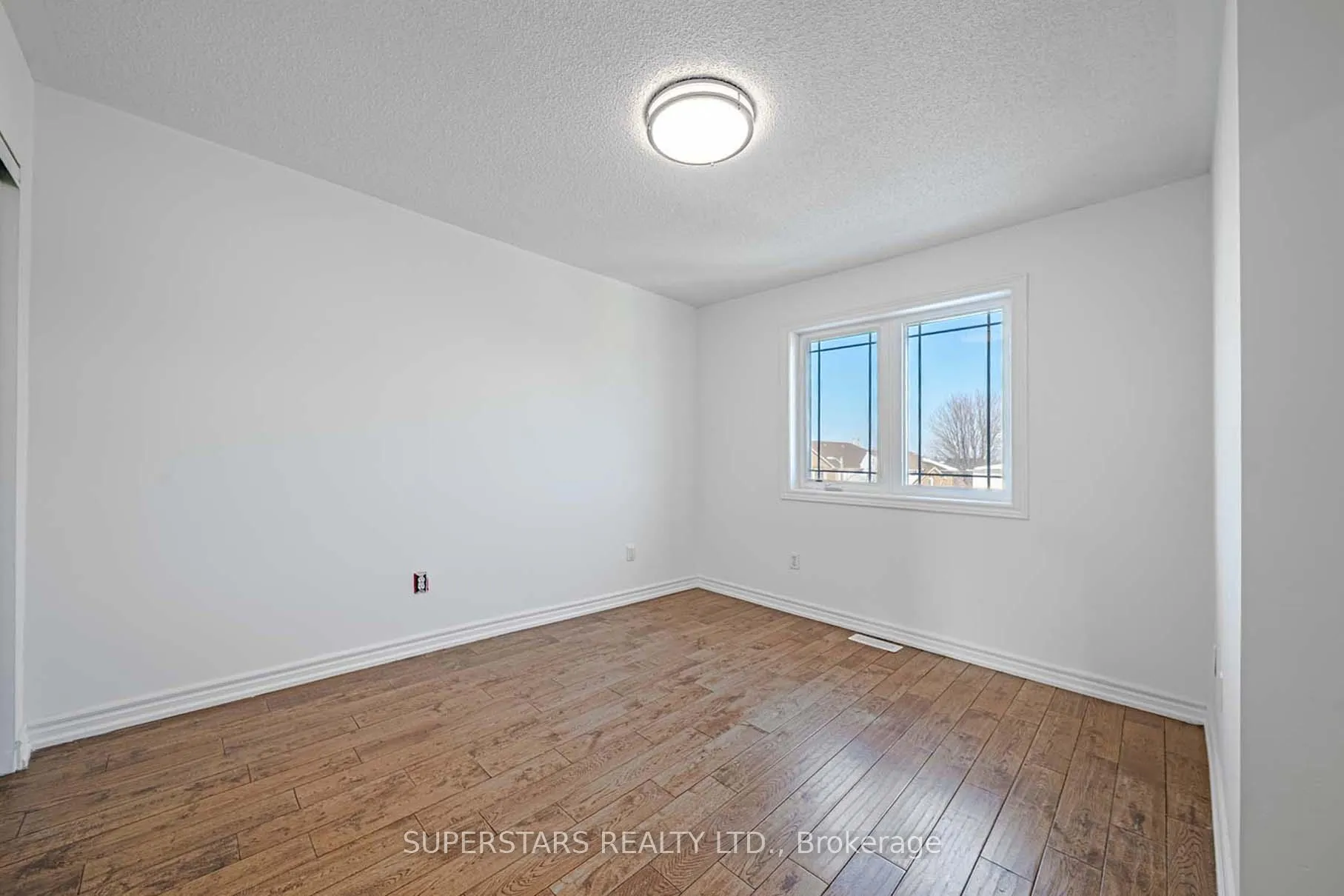 Photo 10 of 99 Roseheath Drive, Vaughan, Maple — HOMEH