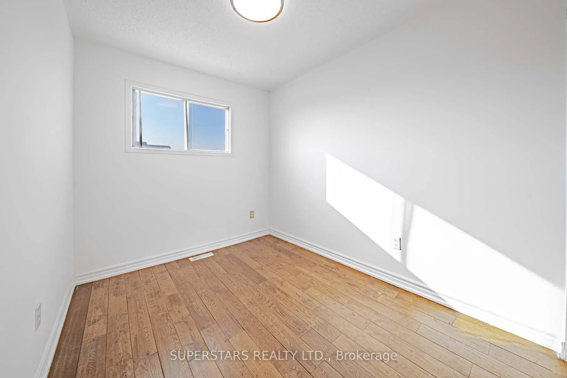 Photo 14 of 99 Roseheath Drive, Vaughan, Maple — HOMEH