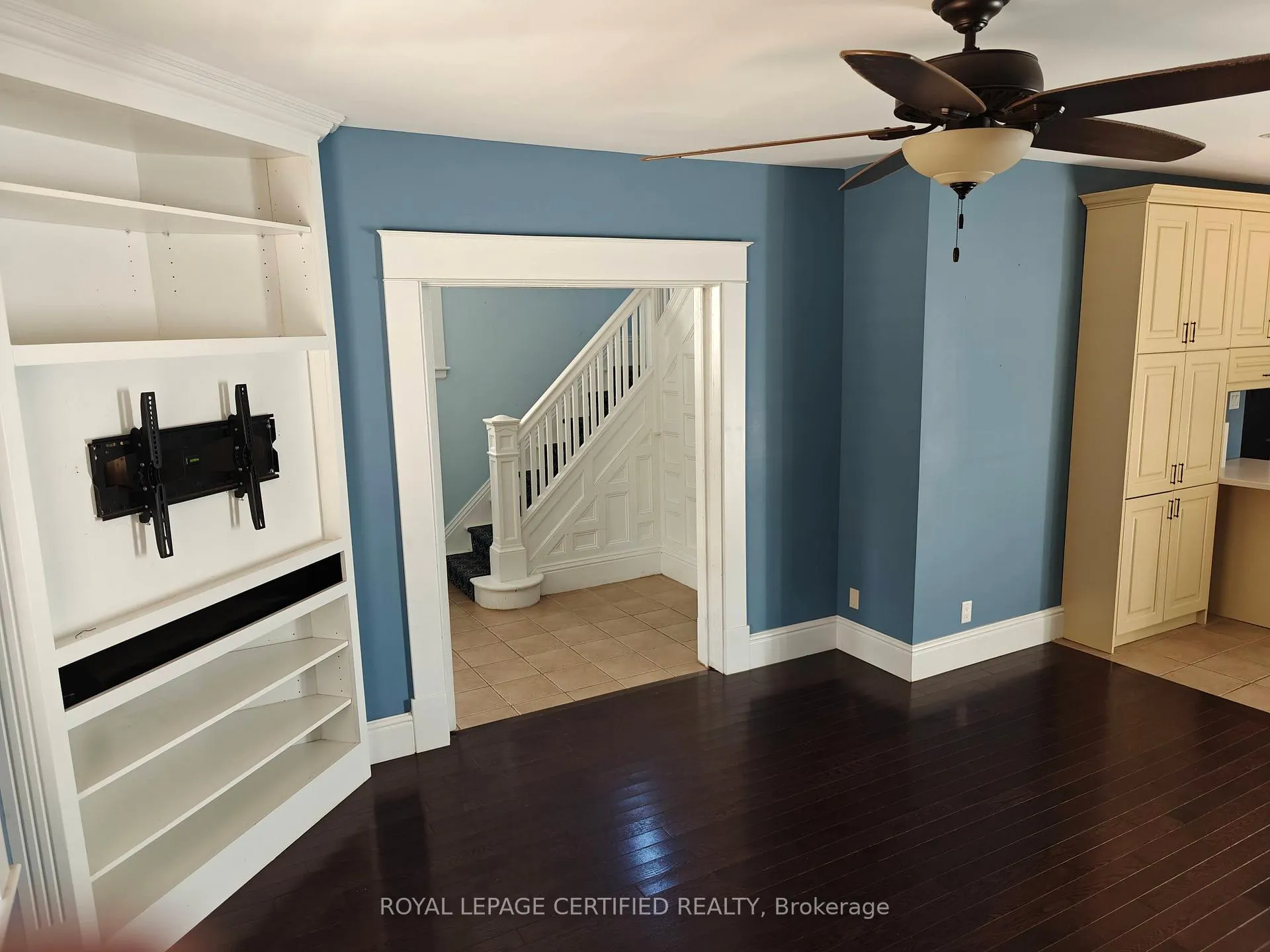 Photo 2 of 237 Park Avenue, Brantford — HOMEH