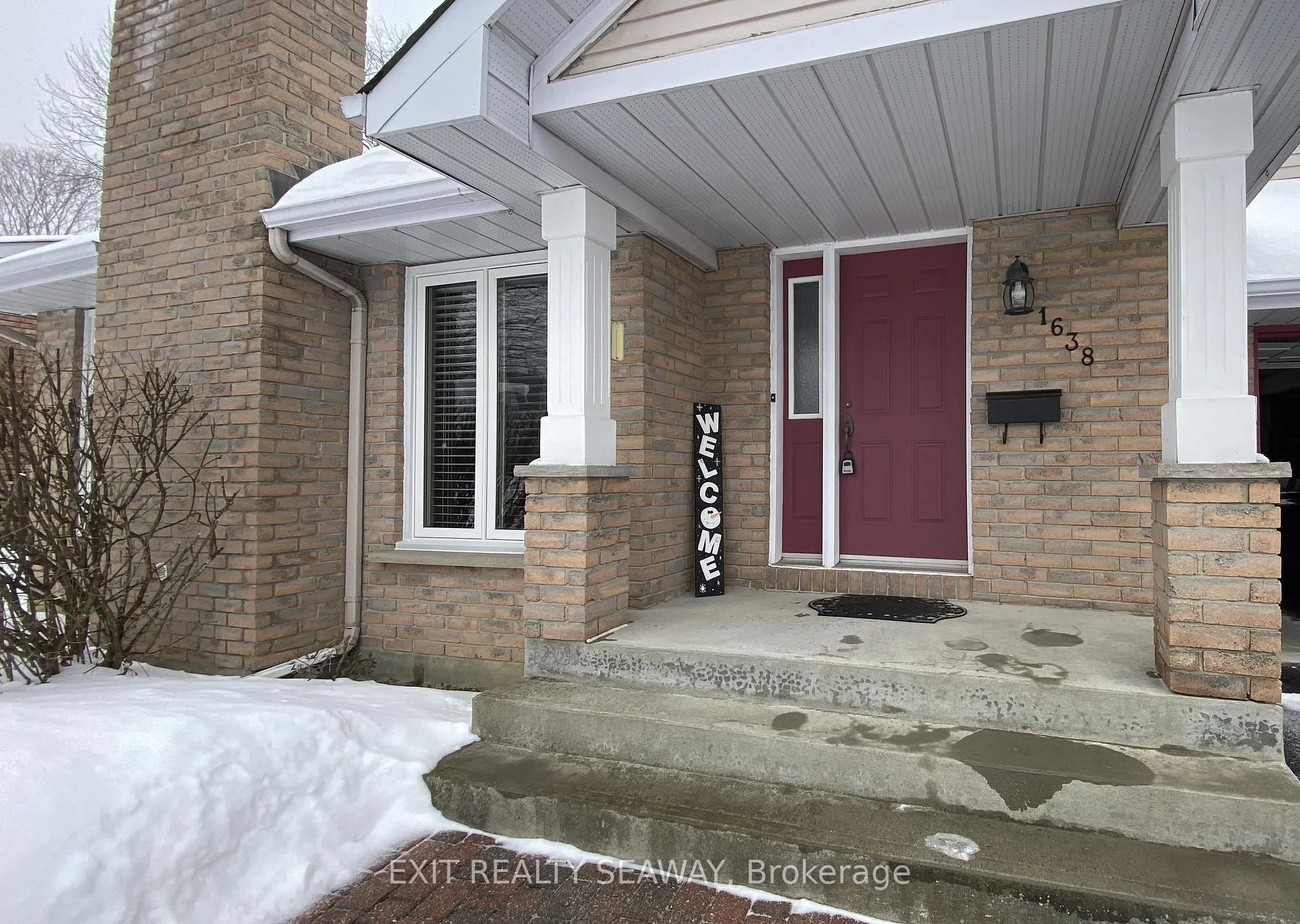 Photo 2 of 1638 Blakely Drive, Cornwall — HOMEH