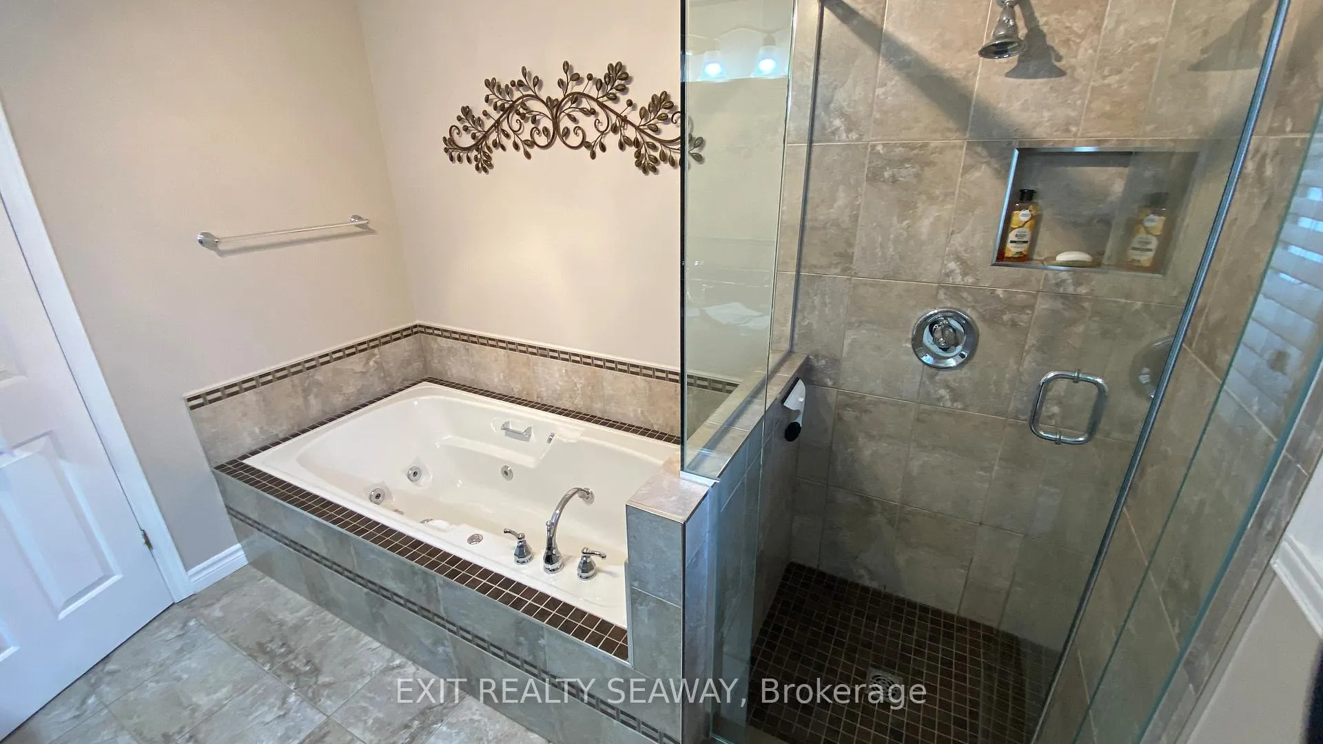 Photo 20 of 1638 Blakely Drive, Cornwall — HOMEH