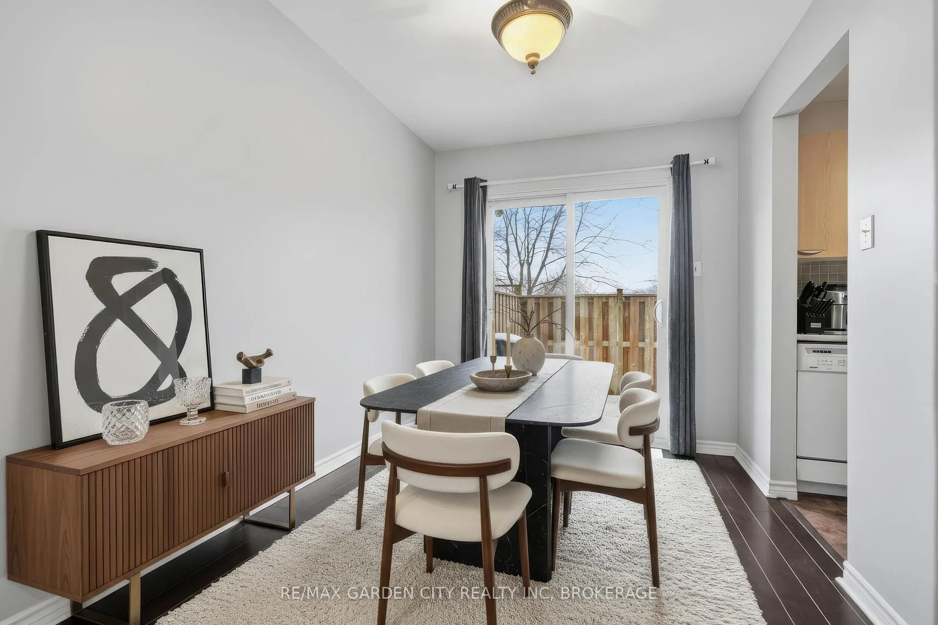 Photo 8 of Unit 29, 2 Weiden Street, St. Catharines, Bunting/Linwell — HOMEH