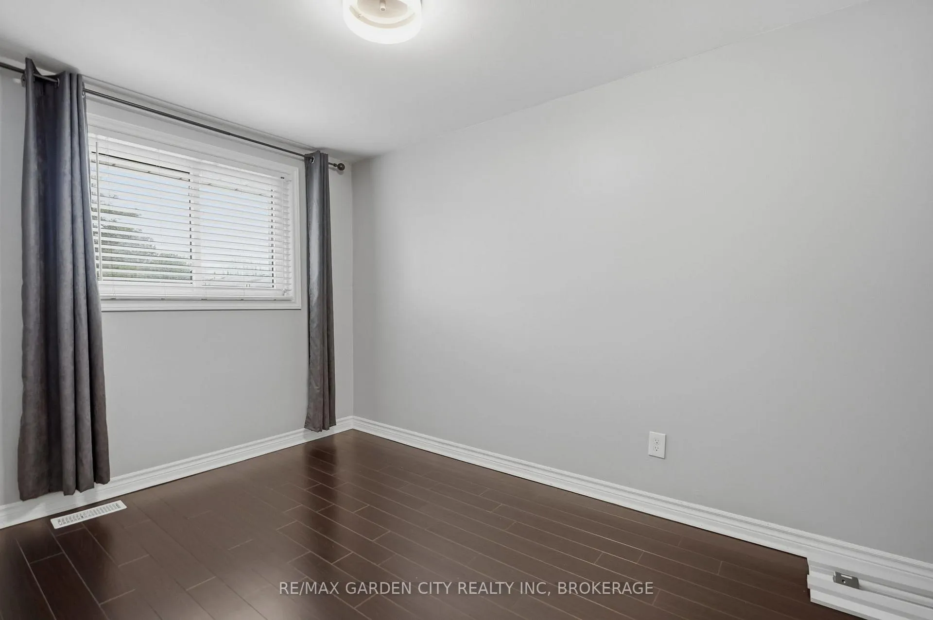 Photo 15 of Unit 29, 2 Weiden Street, St. Catharines, Bunting/Linwell — HOMEH