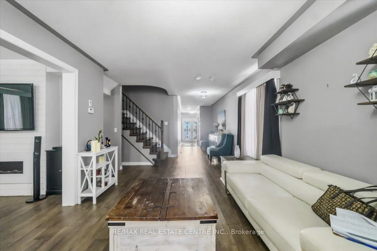 Photo 8 of 362 Van Dusen Avenue, Southgate — HOMEH