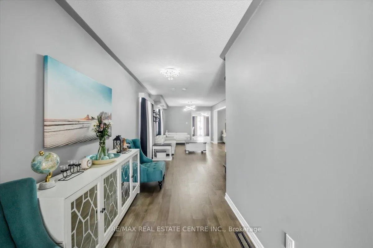 Photo 10 of 362 Van Dusen Avenue, Southgate — HOMEH