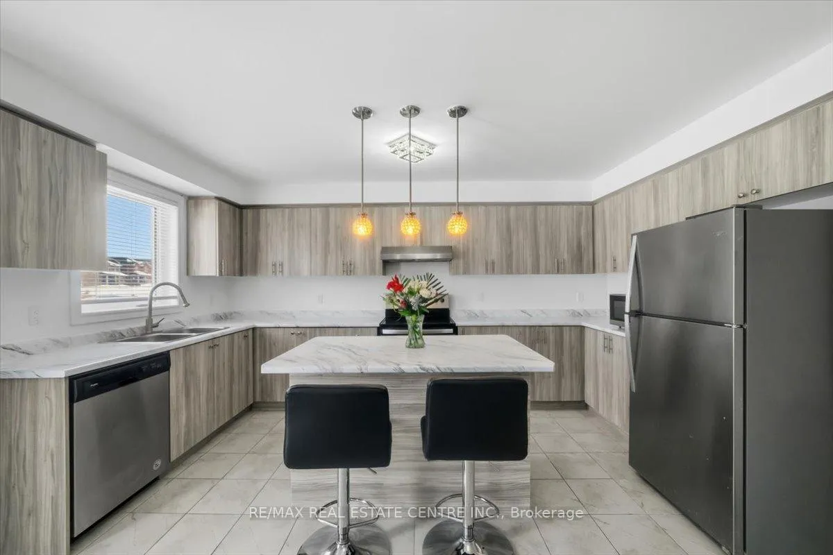 Photo 16 of 362 Van Dusen Avenue, Southgate — HOMEH