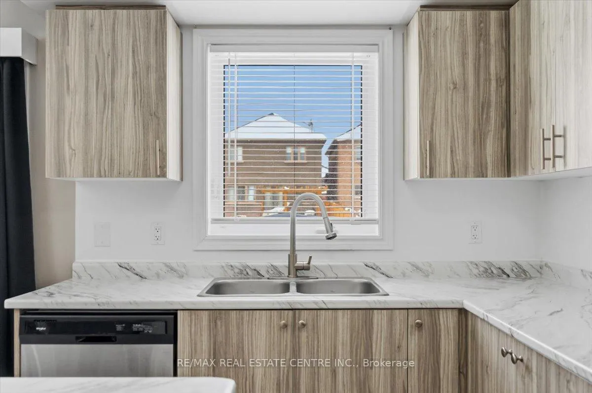 Photo 20 of 362 Van Dusen Avenue, Southgate — HOMEH
