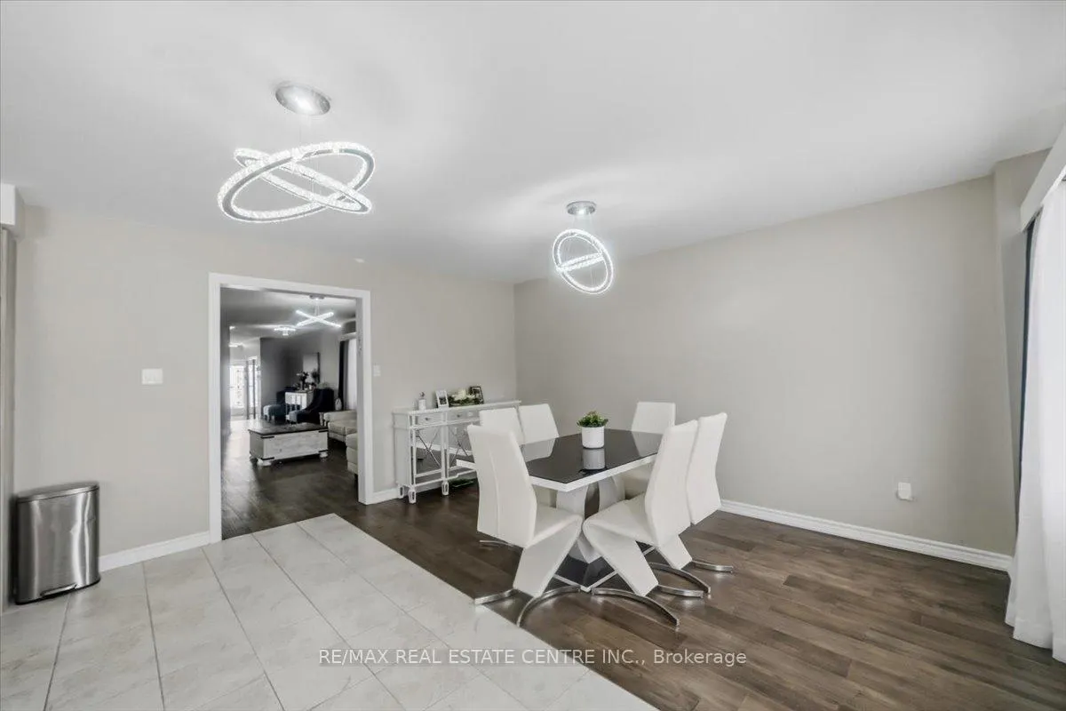 Photo 21 of 362 Van Dusen Avenue, Southgate — HOMEH