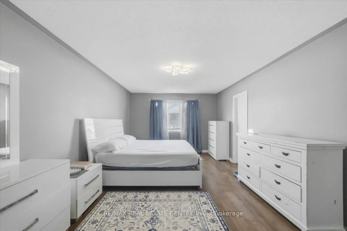 Photo 23 of 362 Van Dusen Avenue, Southgate — HOMEH