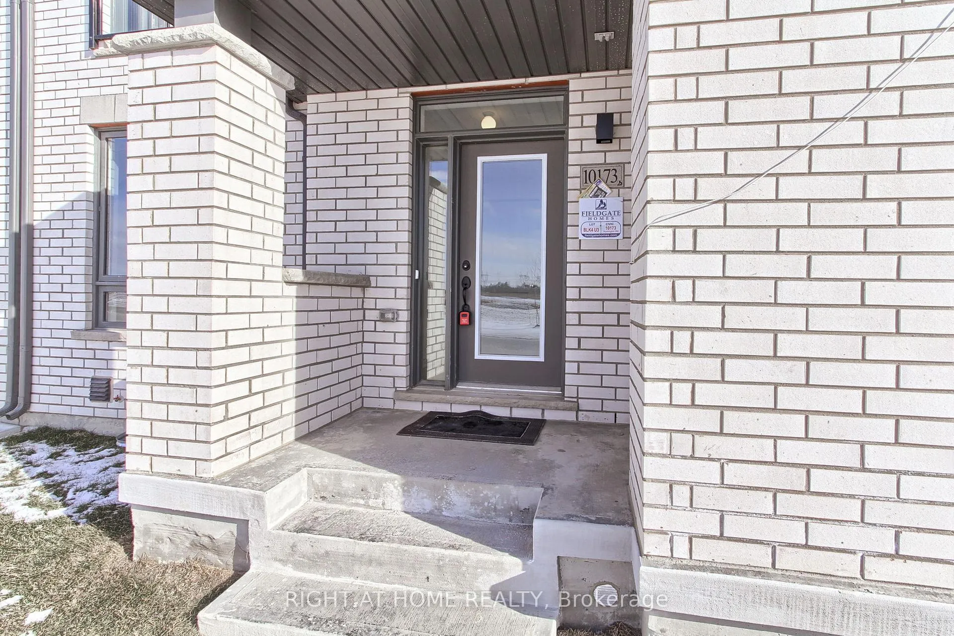 Photo 3 of 10173 Huntington Road, Vaughan, Kleinburg — HOMEH