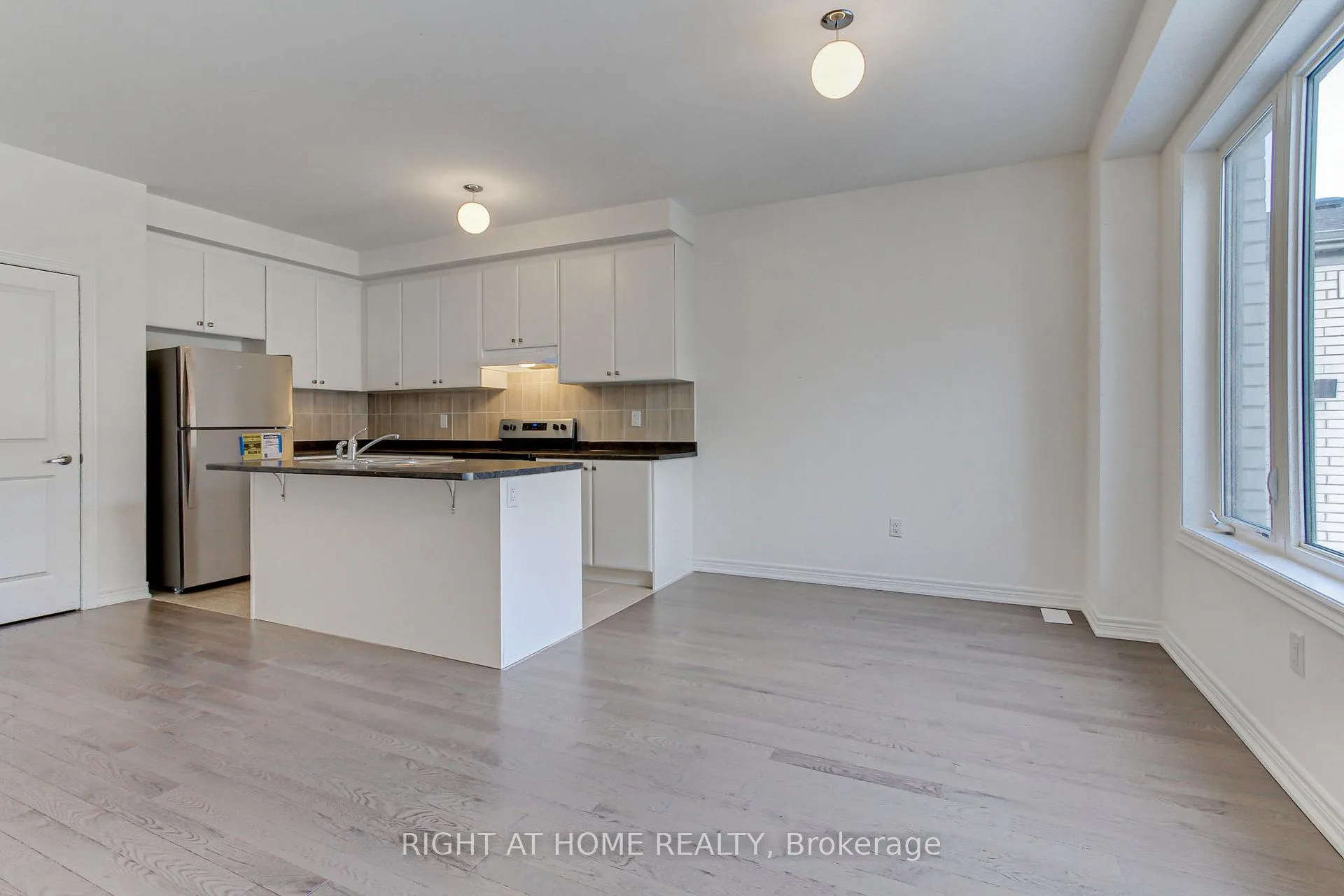 Photo 15 of 10173 Huntington Road, Vaughan, Kleinburg — HOMEH