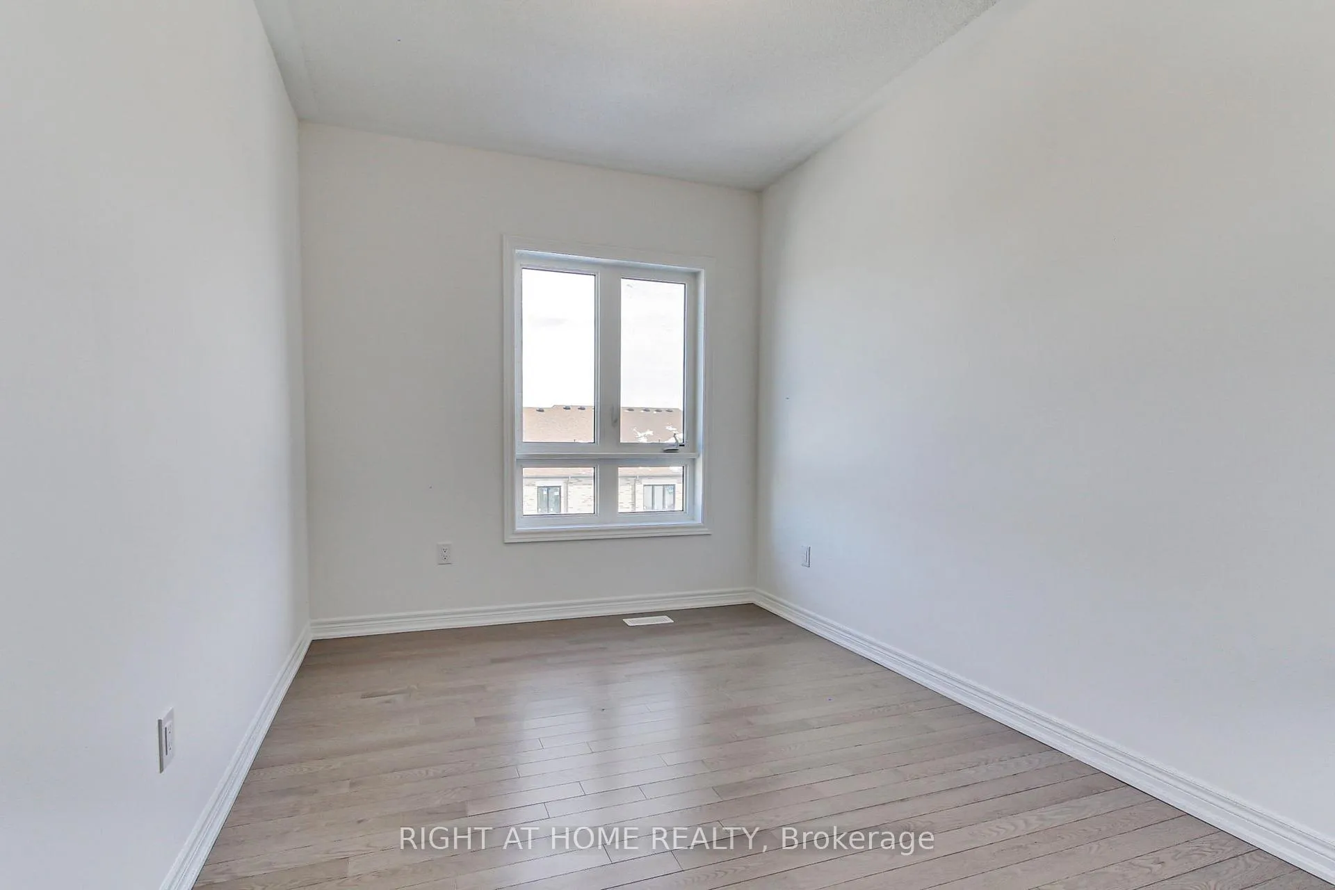 Photo 36 of 10173 Huntington Road, Vaughan, Kleinburg — HOMEH