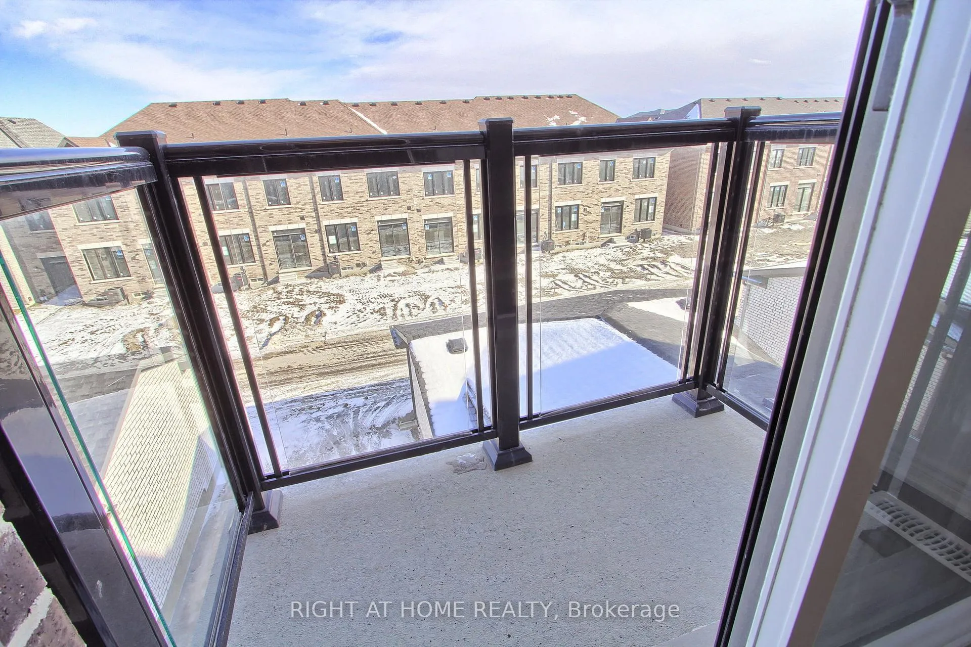 Photo 40 of 10173 Huntington Road, Vaughan, Kleinburg — HOMEH