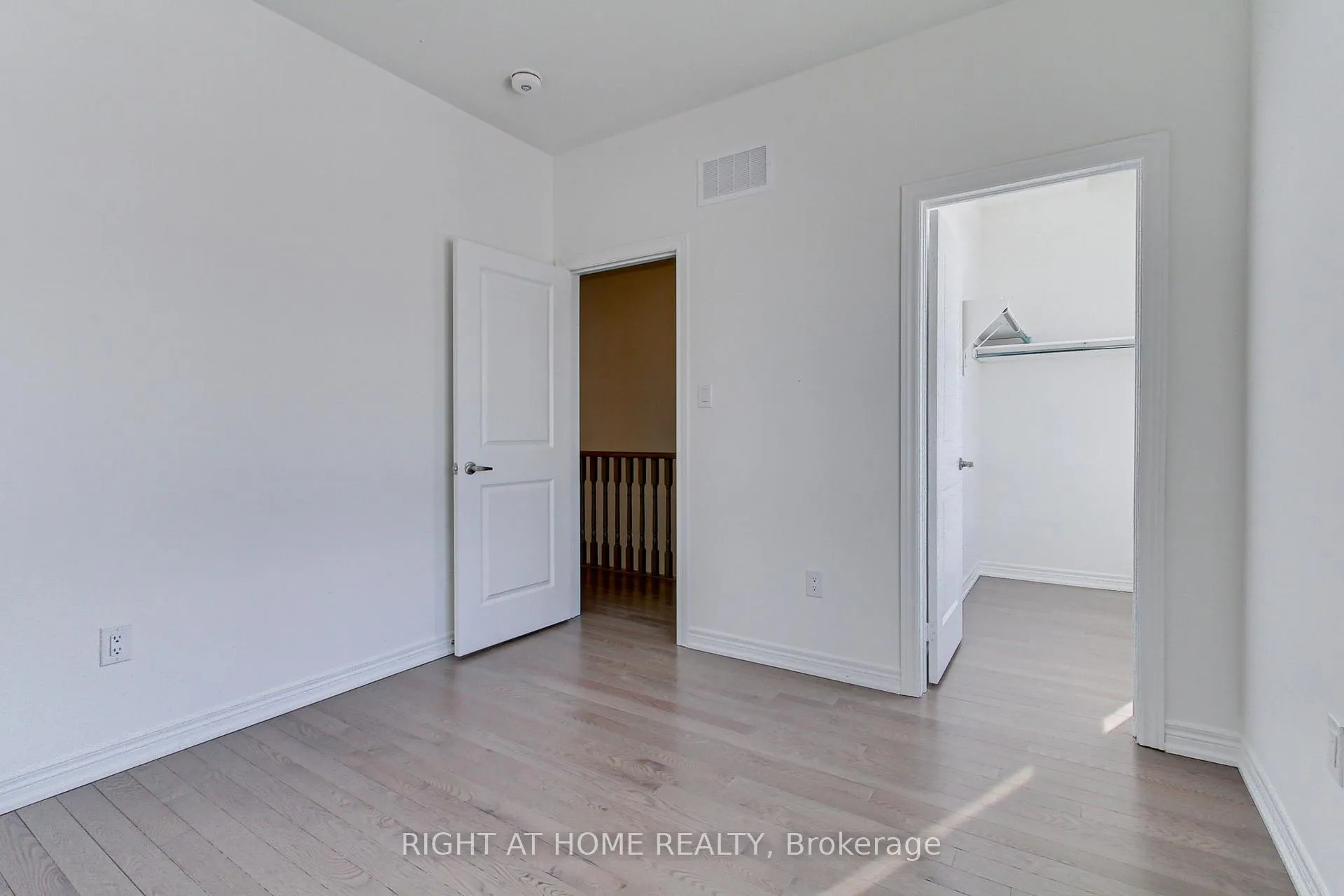 Photo 42 of 10173 Huntington Road, Vaughan, Kleinburg — HOMEH
