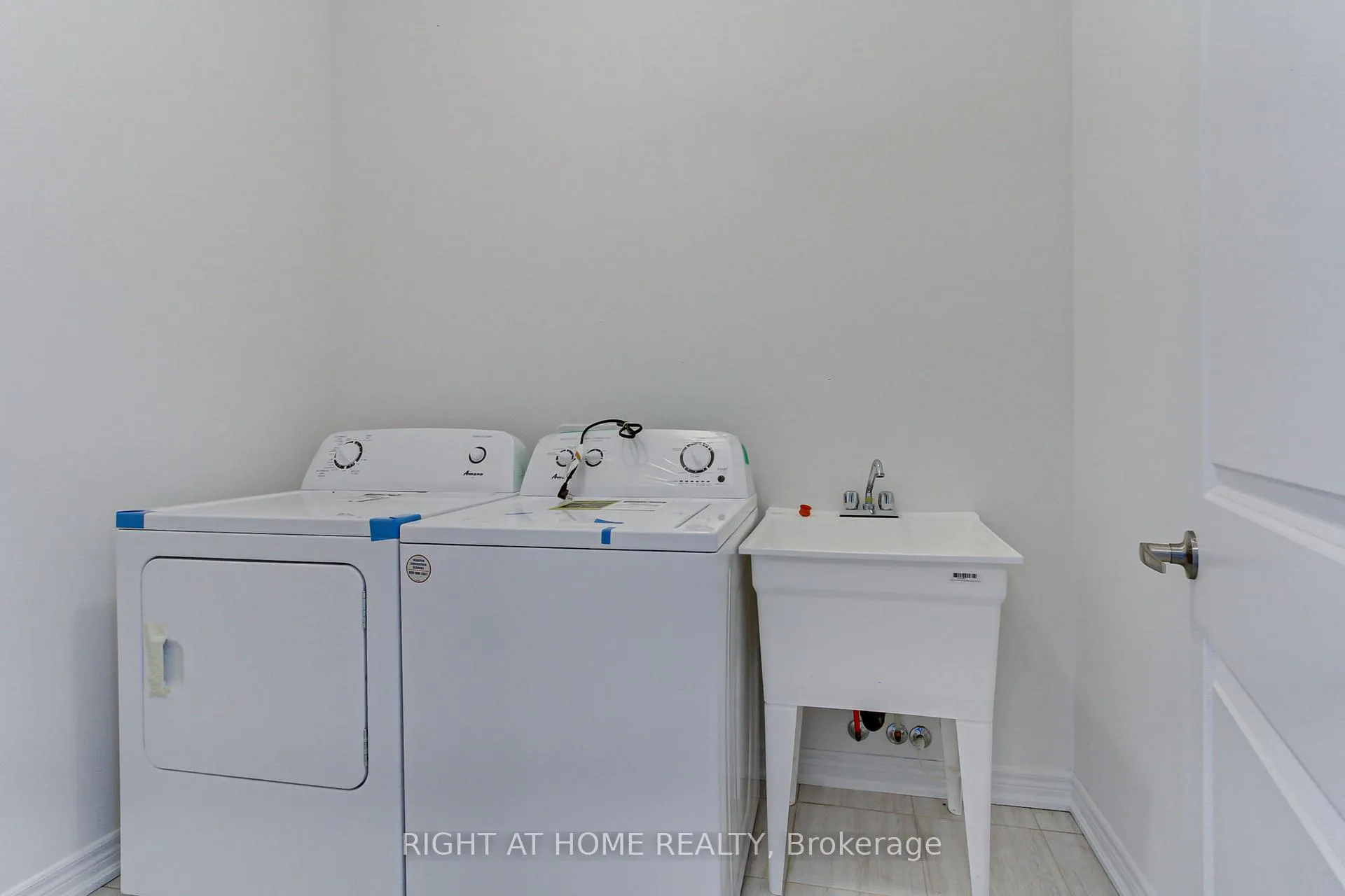 Photo 45 of 10173 Huntington Road, Vaughan, Kleinburg — HOMEH