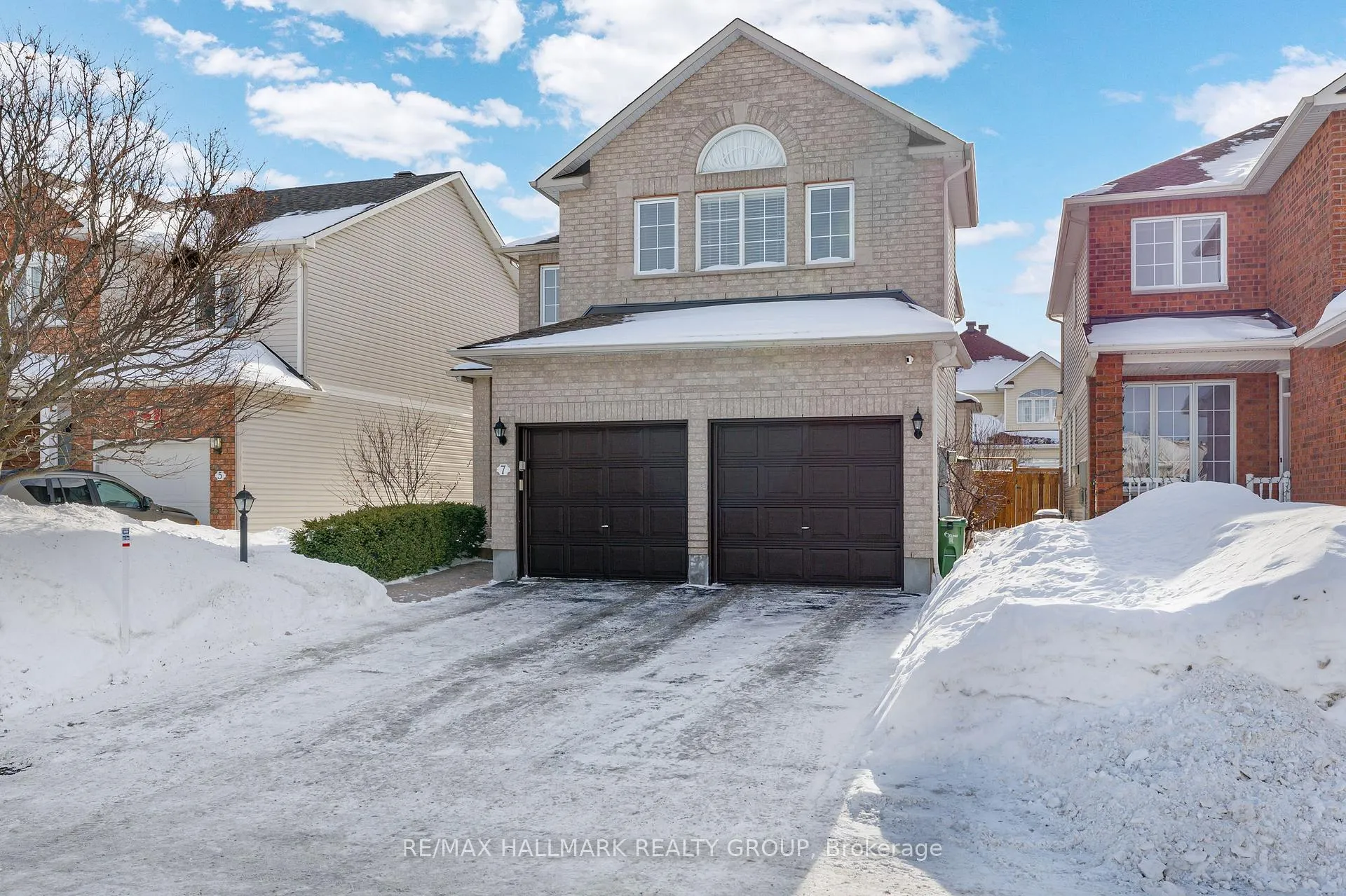 Photo 2 of 7 Rodeo Drive, Ottawa, Barrhaven - Longfields — HOMEH
