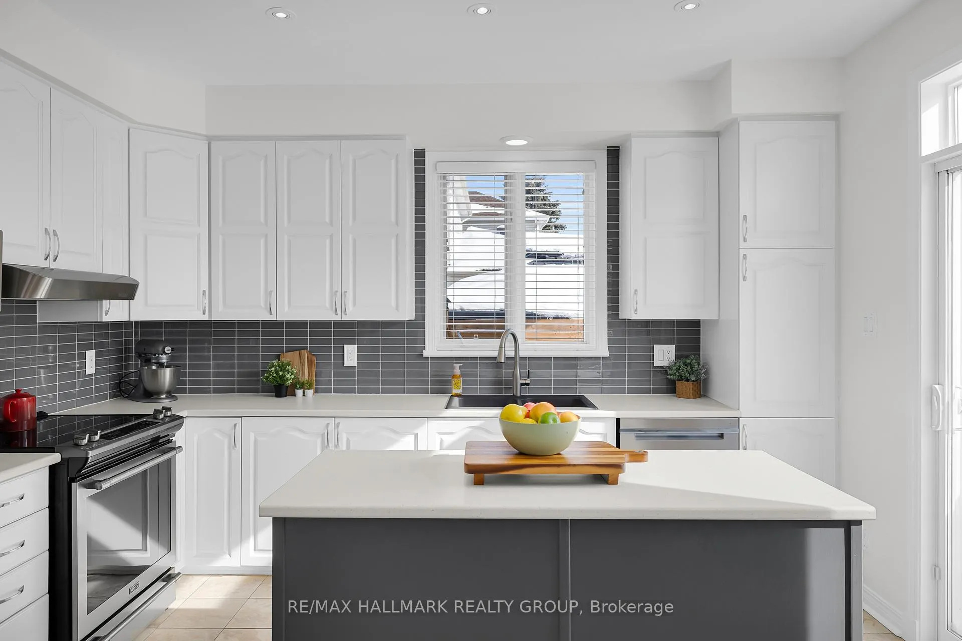 Photo 15 of 7 Rodeo Drive, Ottawa, Barrhaven - Longfields — HOMEH