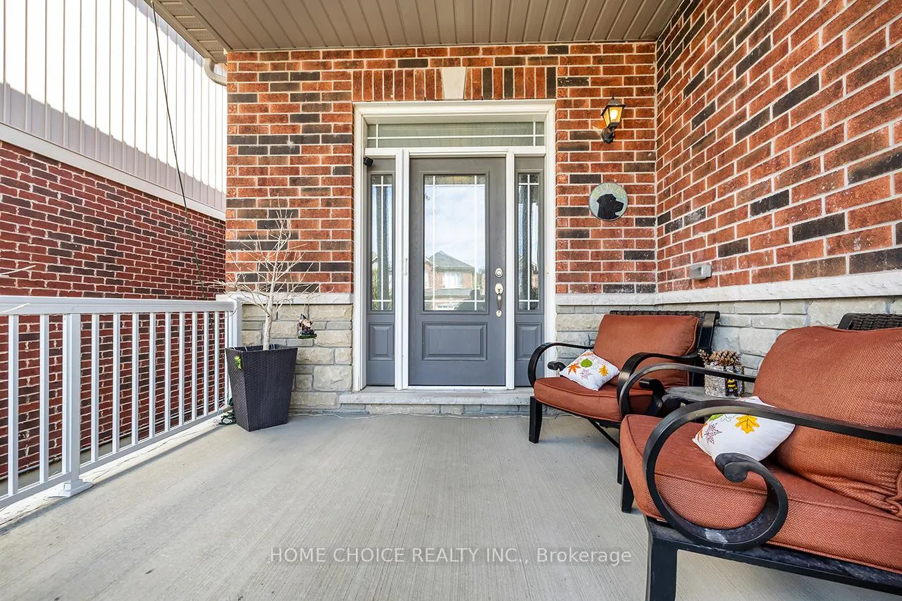 Photo 3 of 87 Elmer Adams Drive, Clarington, Courtice — HOMEH