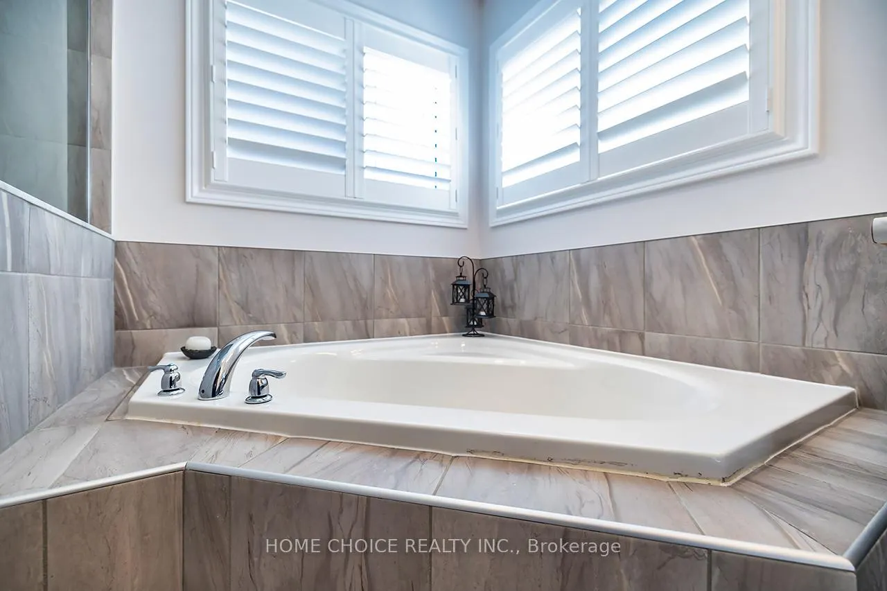 Photo 24 of 87 Elmer Adams Drive, Clarington, Courtice — HOMEH