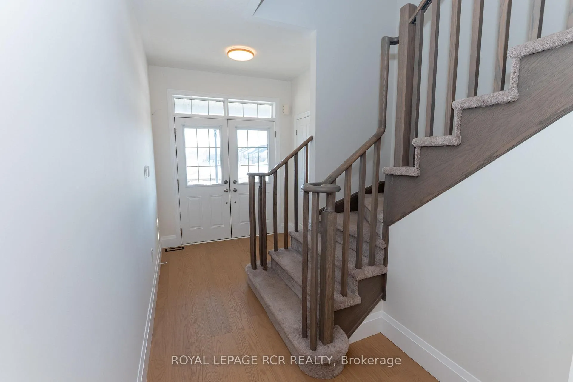 Photo 4 of 206 Barnett Drive, Shelburne — HOMEH