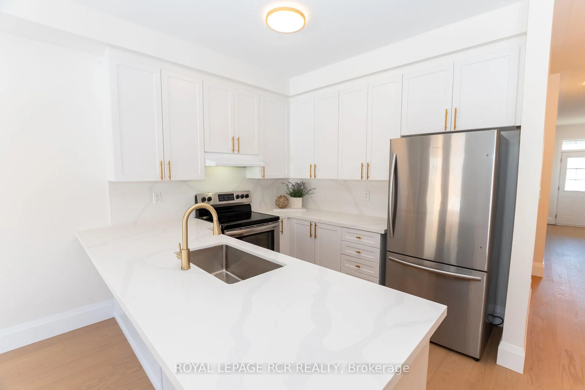 Photo 5 of 206 Barnett Drive, Shelburne — HOMEH