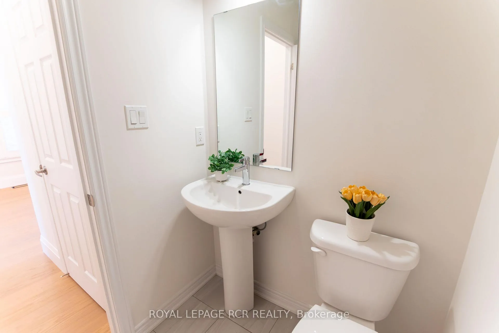 Photo 11 of 206 Barnett Drive, Shelburne — HOMEH