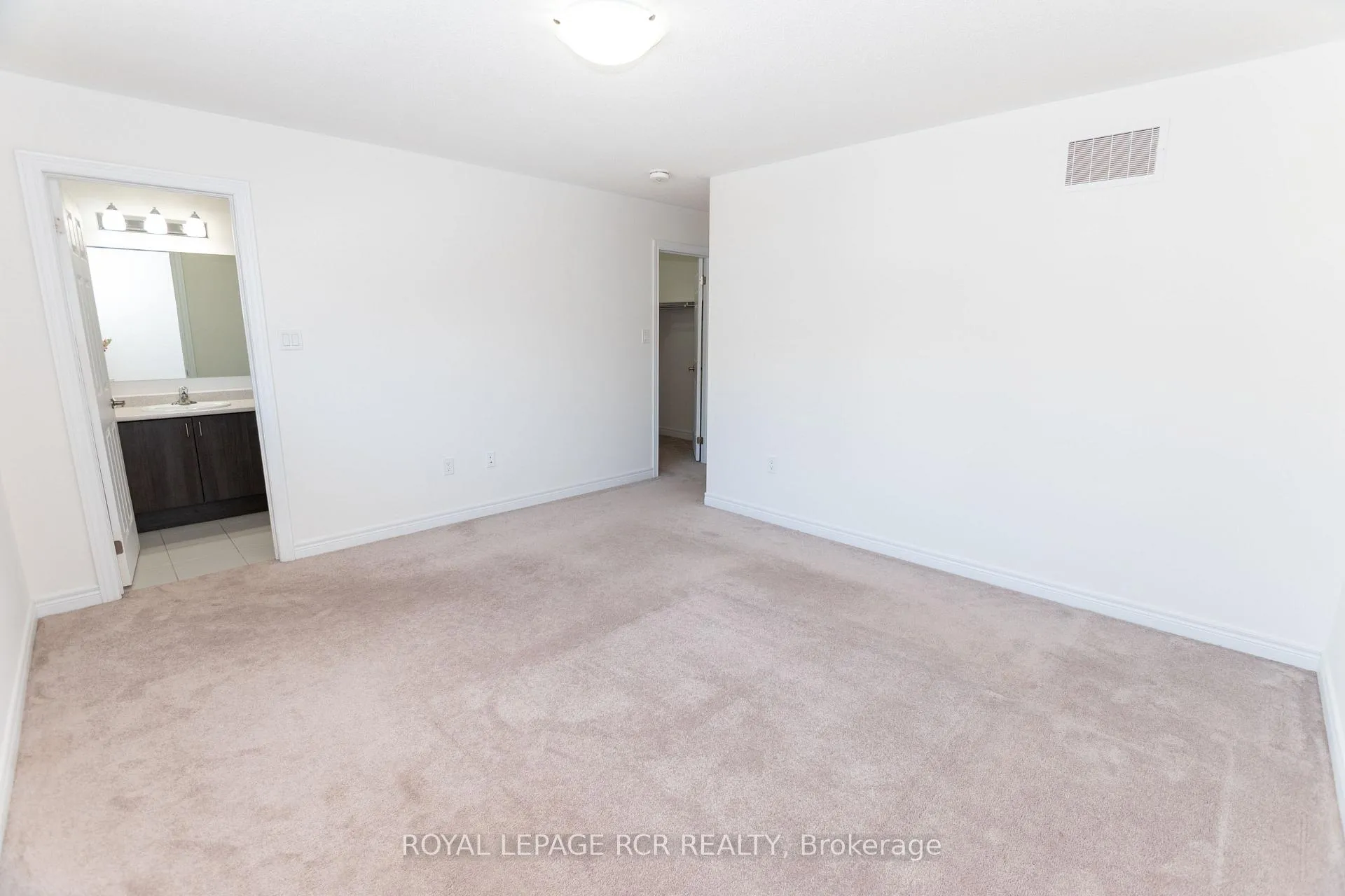 Photo 18 of 206 Barnett Drive, Shelburne — HOMEH