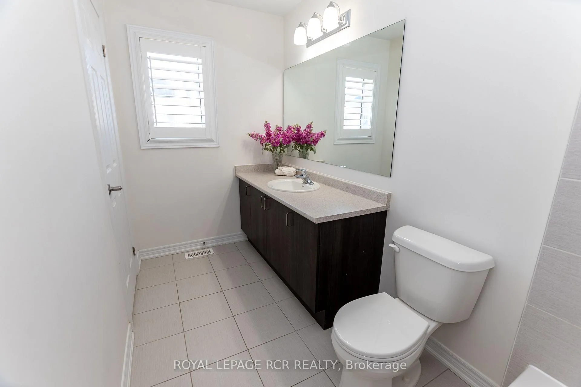 Photo 19 of 206 Barnett Drive, Shelburne — HOMEH