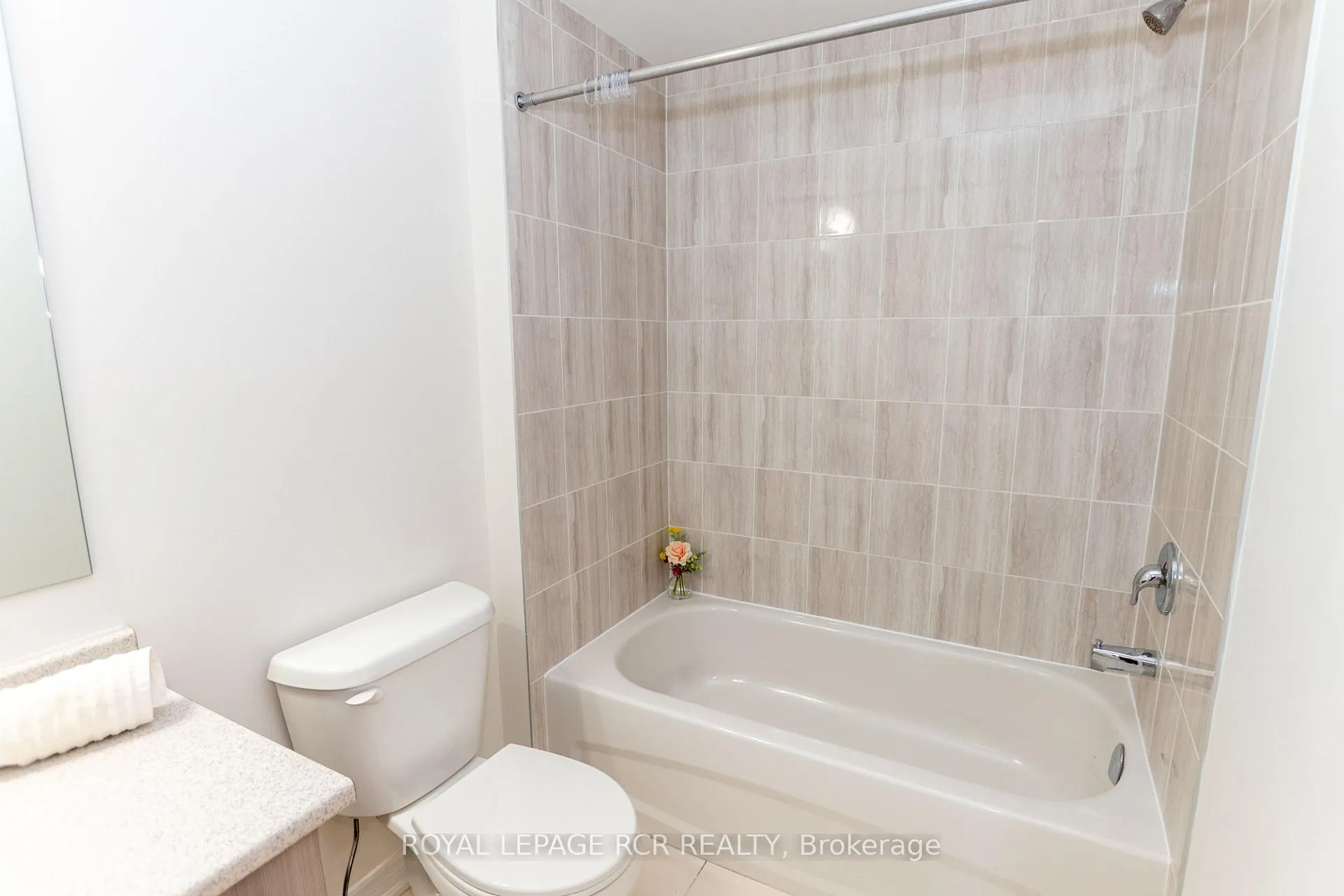 Photo 20 of 206 Barnett Drive, Shelburne — HOMEH