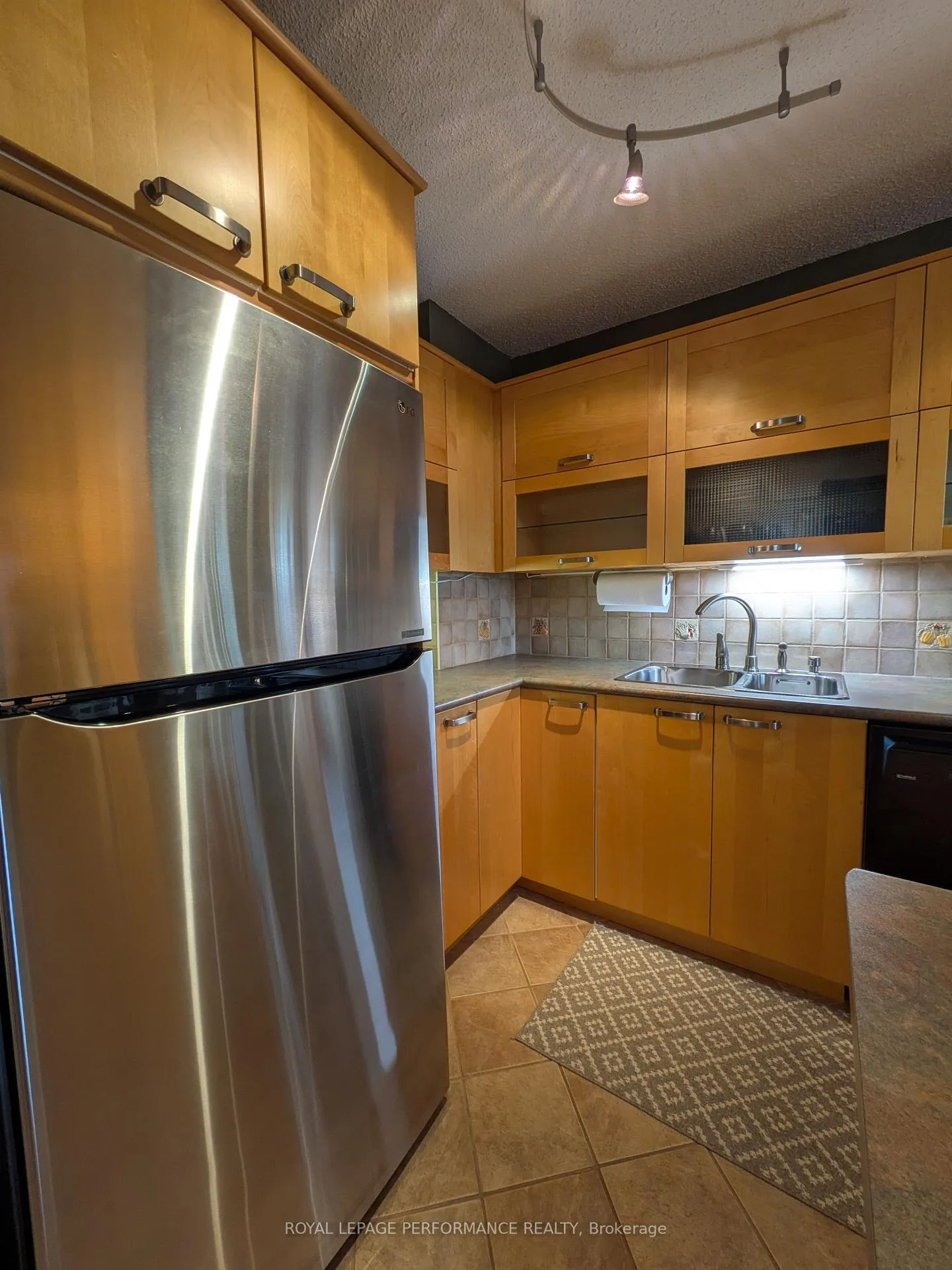 Photo 6 of Unit 309, 665 Bathgate Drive, Ottawa, Carson Meadows — HOMEH