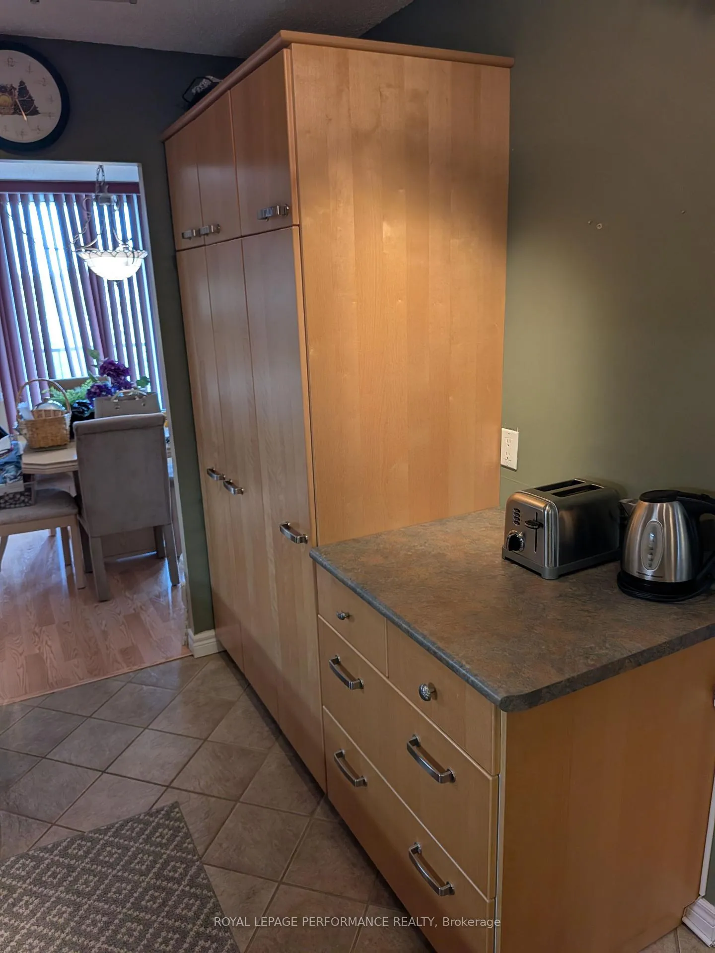Photo 10 of Unit 309, 665 Bathgate Drive, Ottawa, Carson Meadows — HOMEH