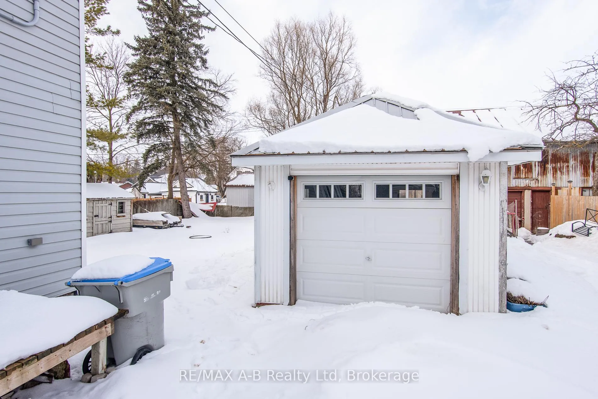 Photo 3 of 86 King Street, Bluewater, Hensall — HOMEH