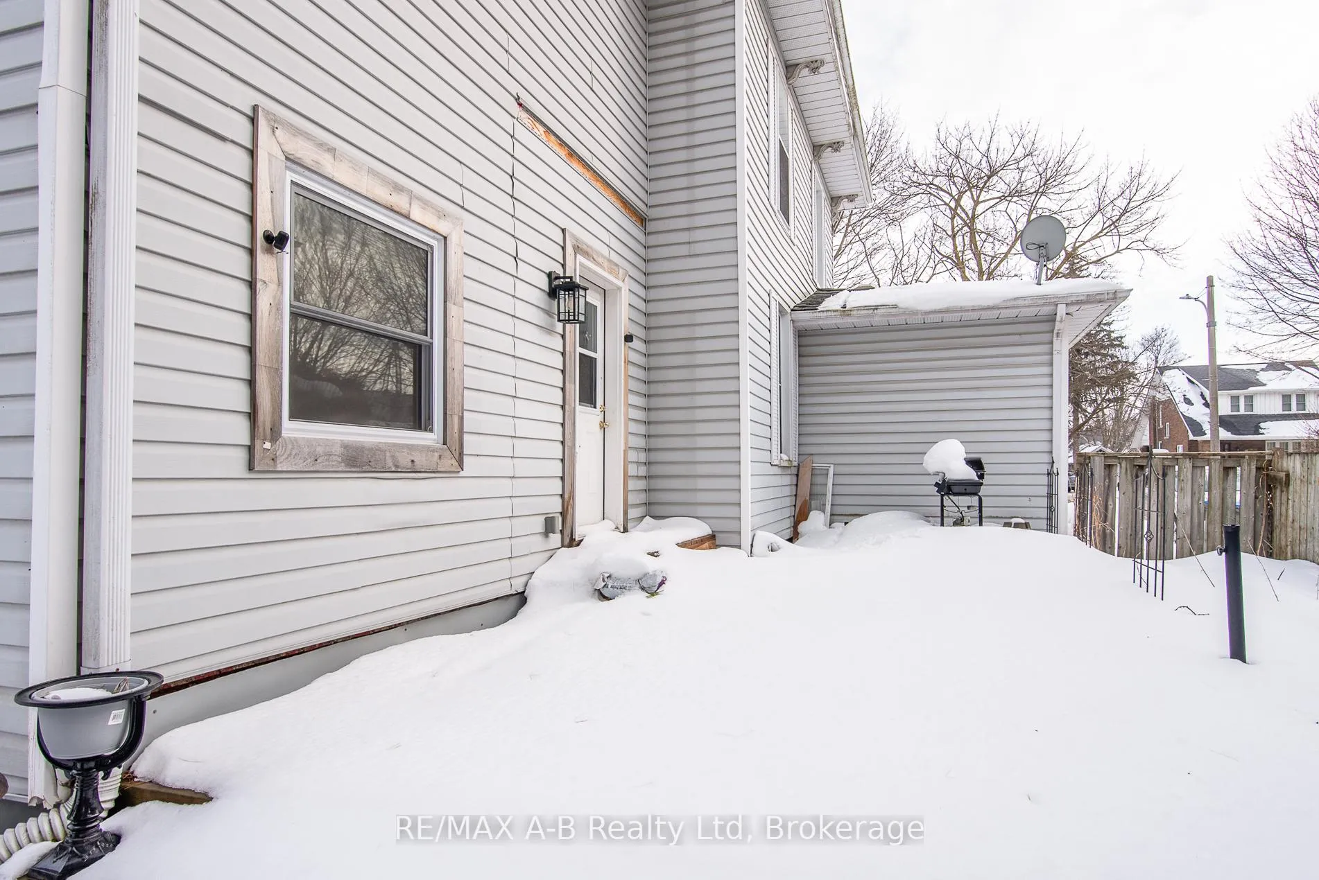 Photo 5 of 86 King Street, Bluewater, Hensall — HOMEH