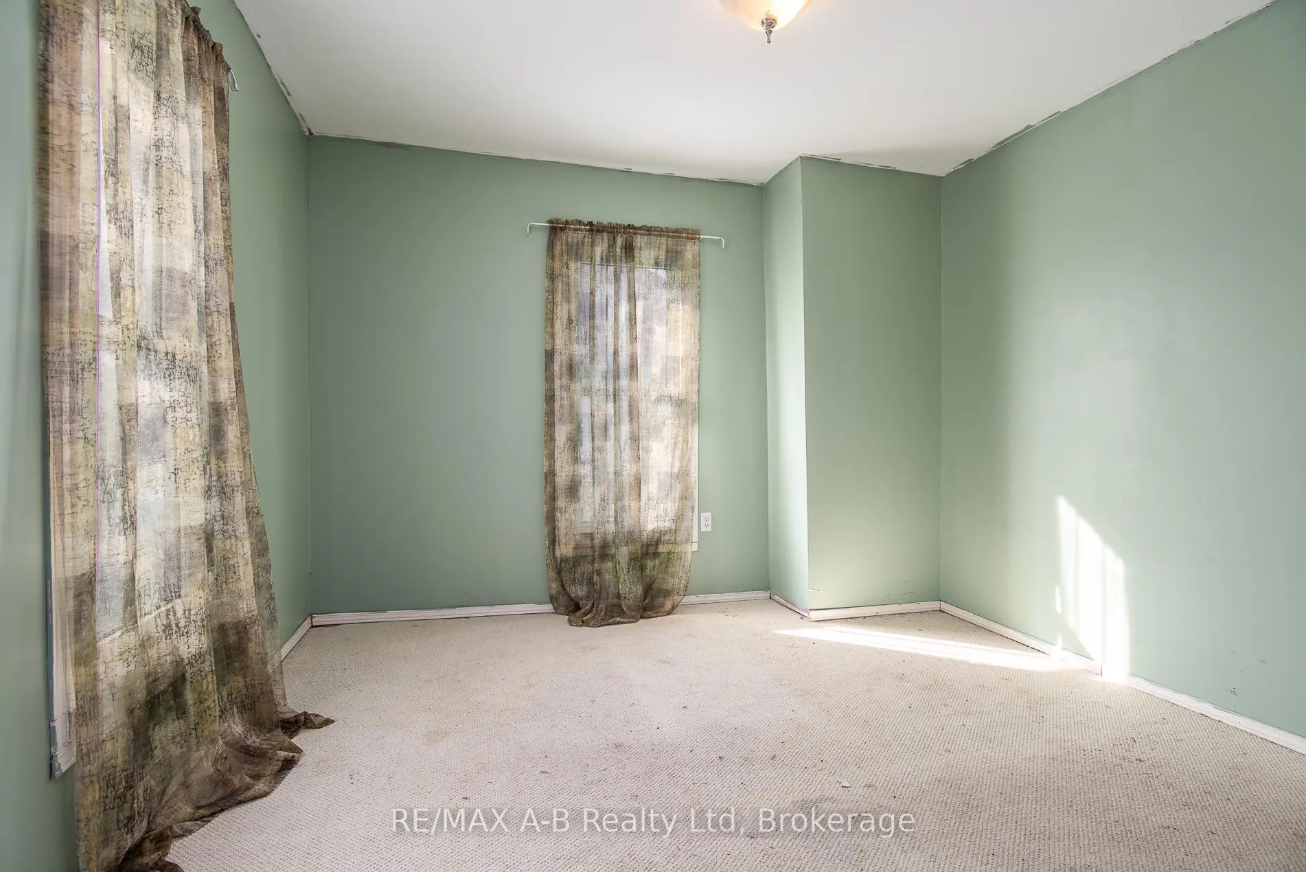 Photo 30 of 86 King Street, Bluewater, Hensall — HOMEH