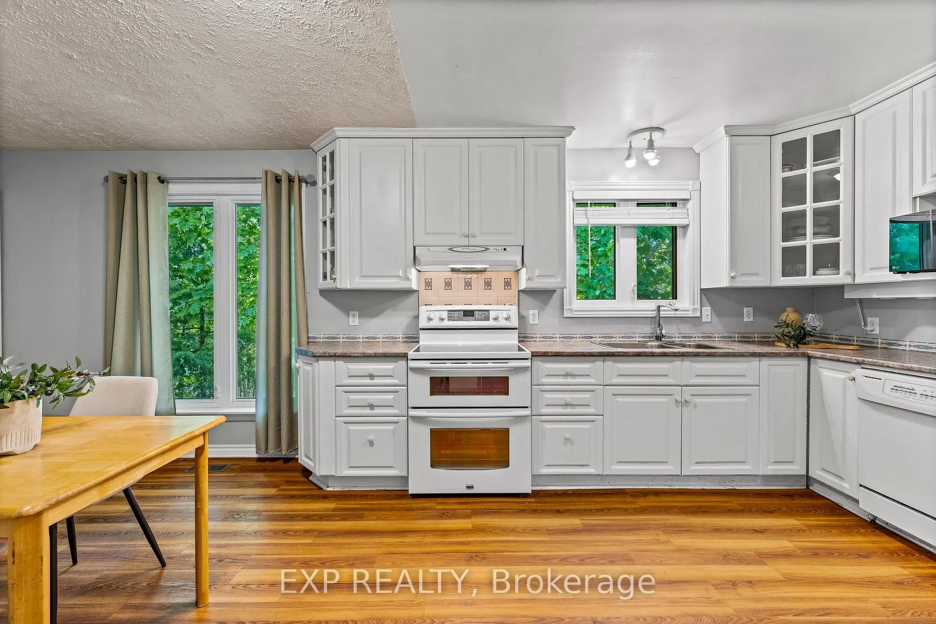Photo 11 of 4558 County Road 45, Hamilton Township, Baltimore — HOMEH