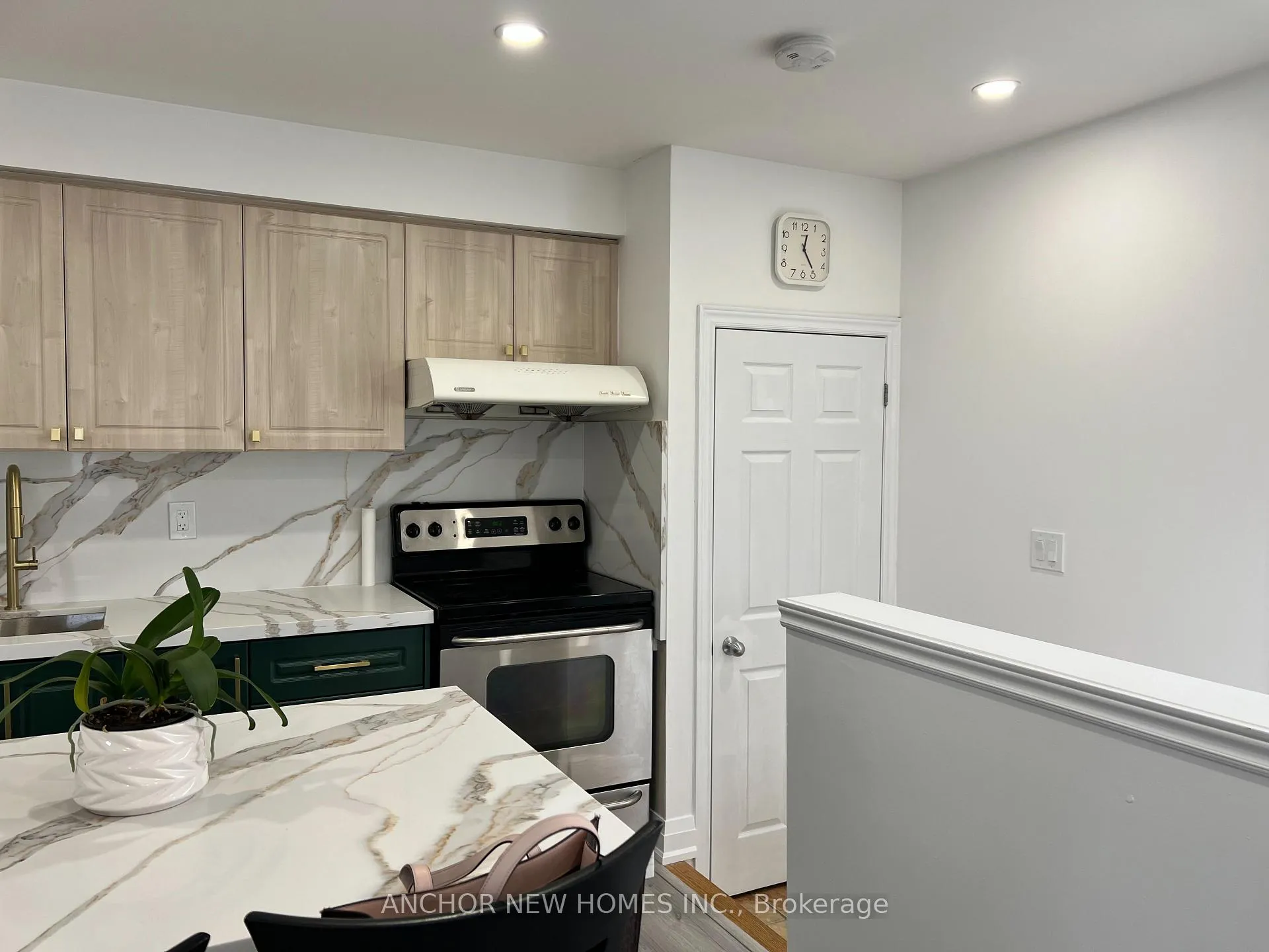 Photo 3 of Unit (Coach House), 25 Northvale Road, Markham, Cornell — HOMEH